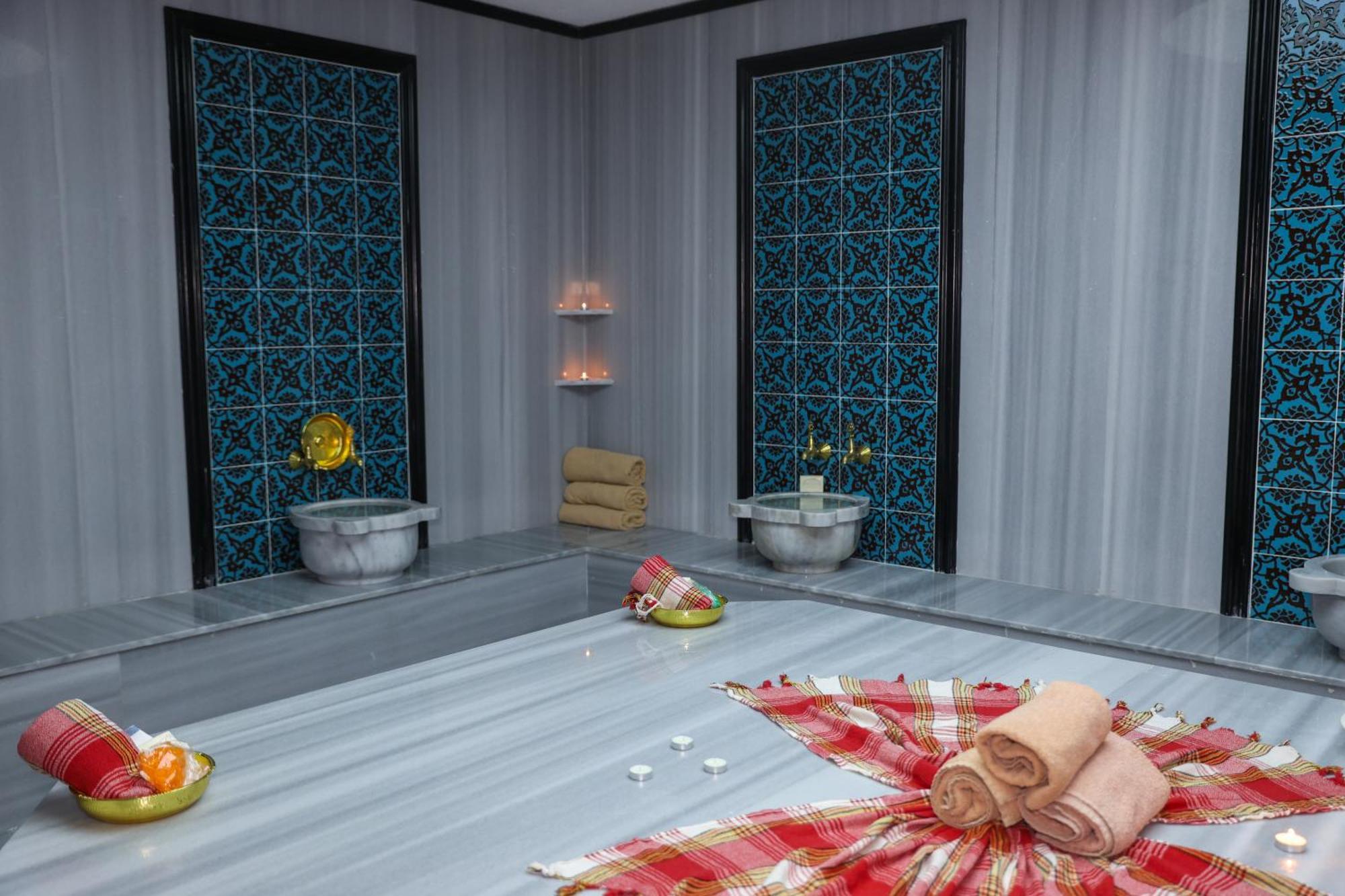 The Hera Platinum 4*