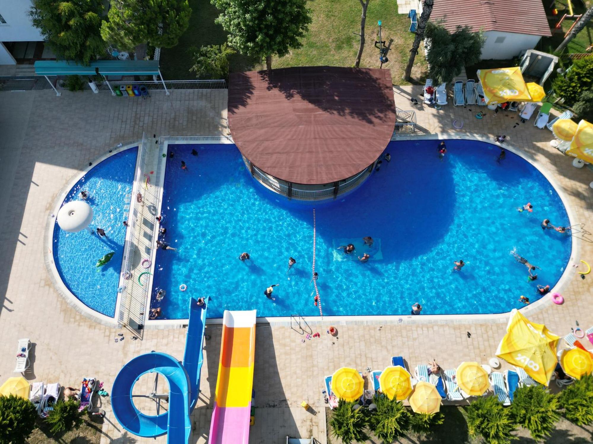 Irem Garden & Side