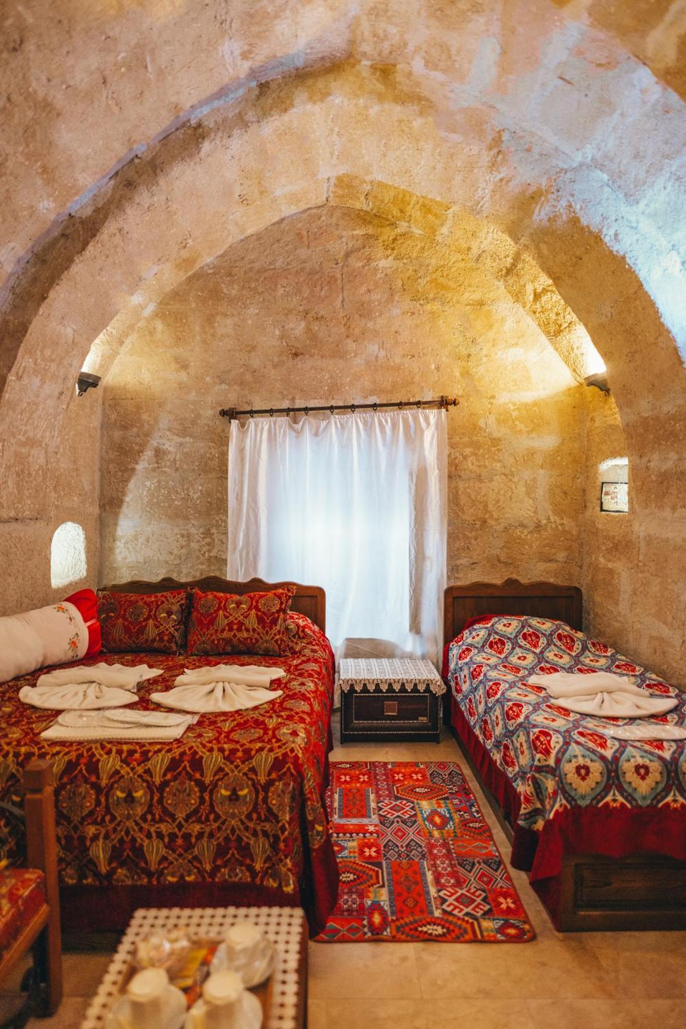 Valley Cave House Hotel 2*
