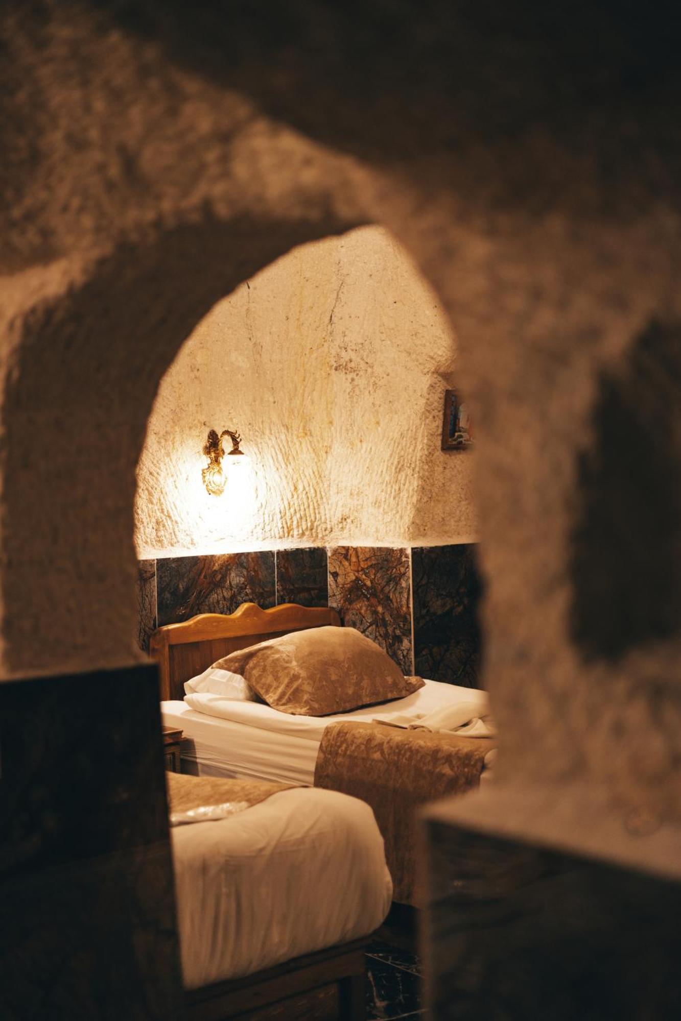 Valley Cave House Hotel 2*