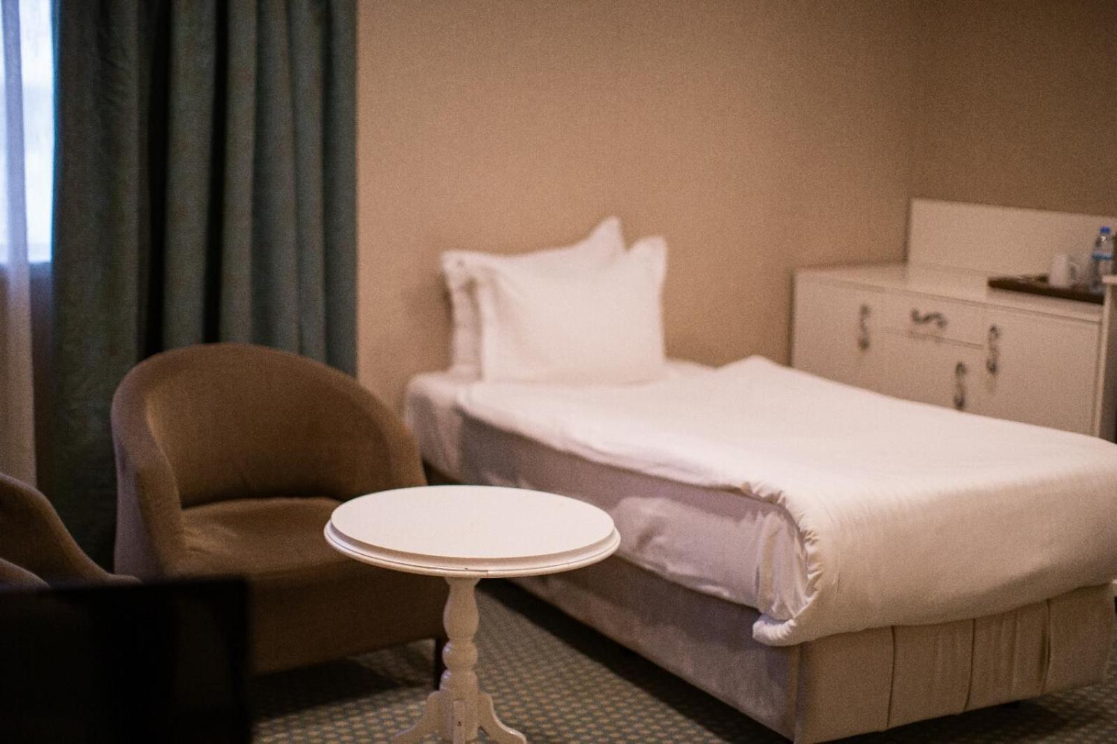 Hotel Nevali & Convention Center 5*