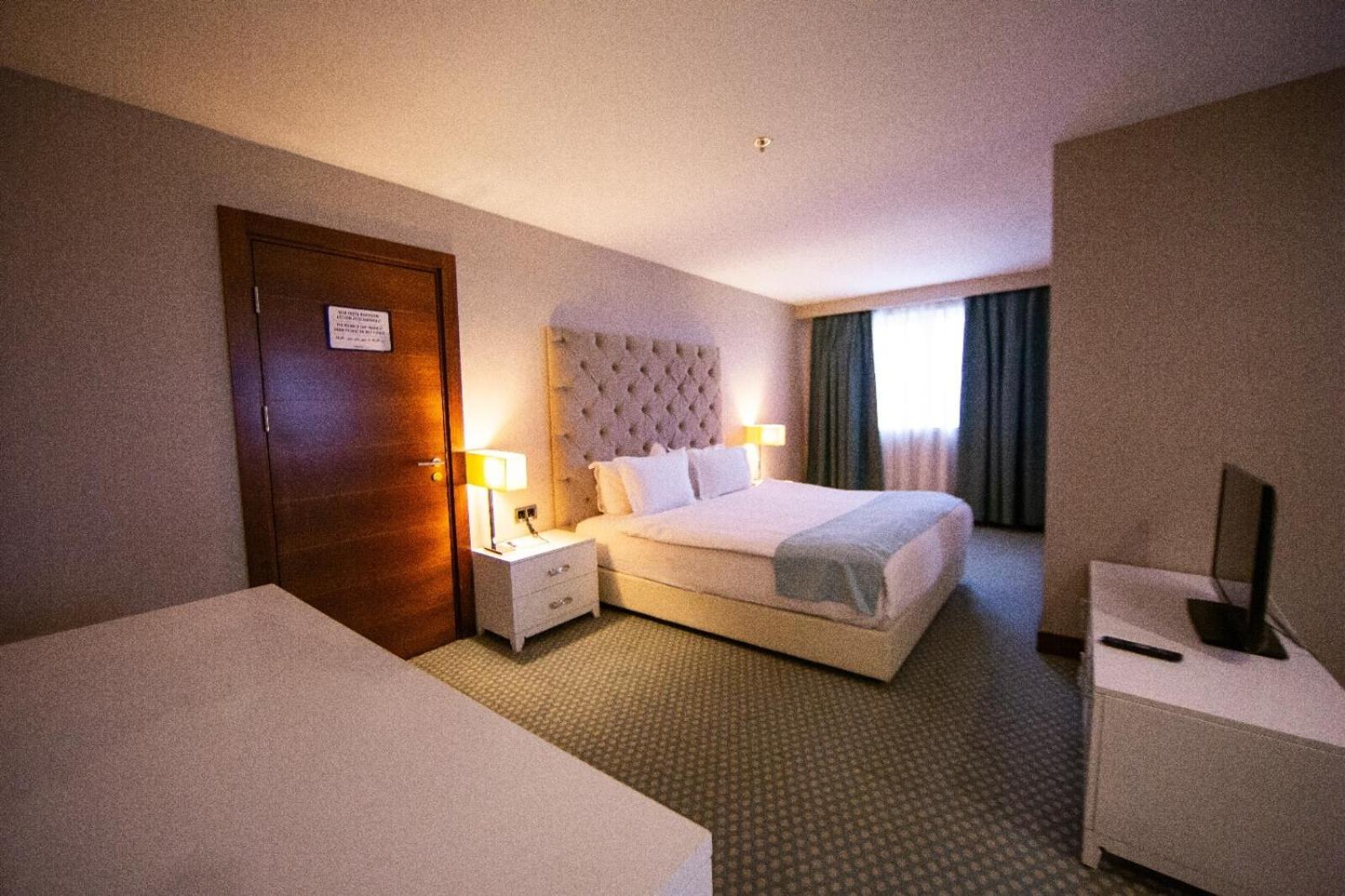 Hotel Nevali & Convention Center