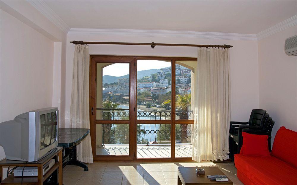 Aparthotel Fora 3*