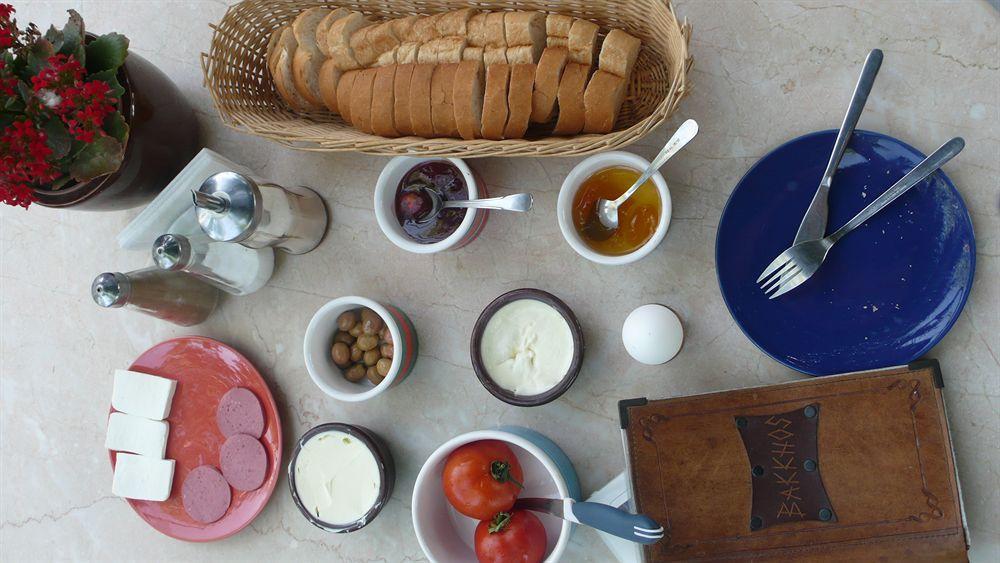 Bakkhos Guest house 3*