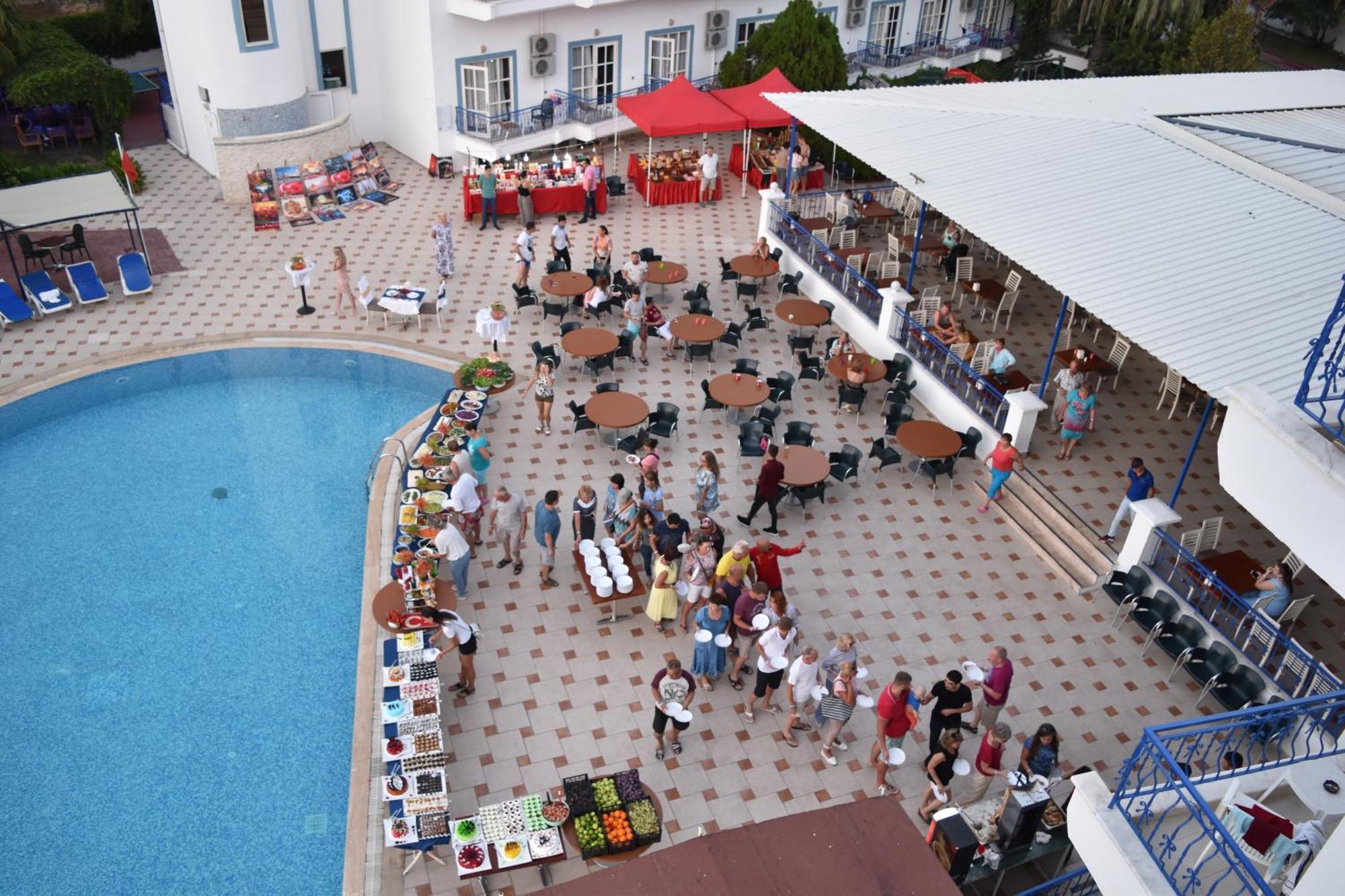 Ares Blue Hotel 4*
