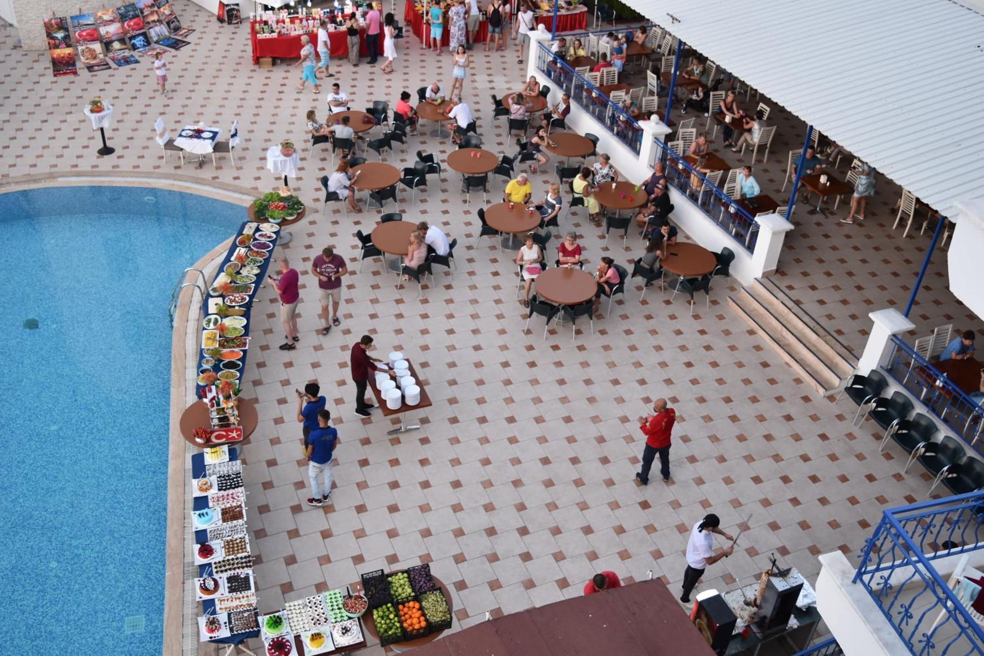 Ares Blue Hotel Kiris