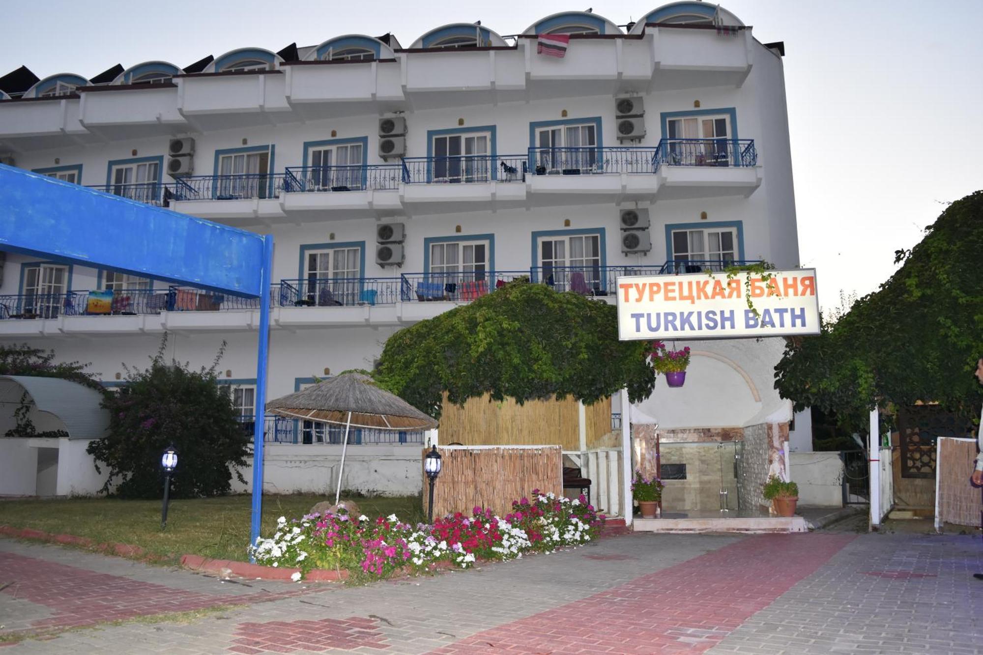 Ares Blue Hotel 4*