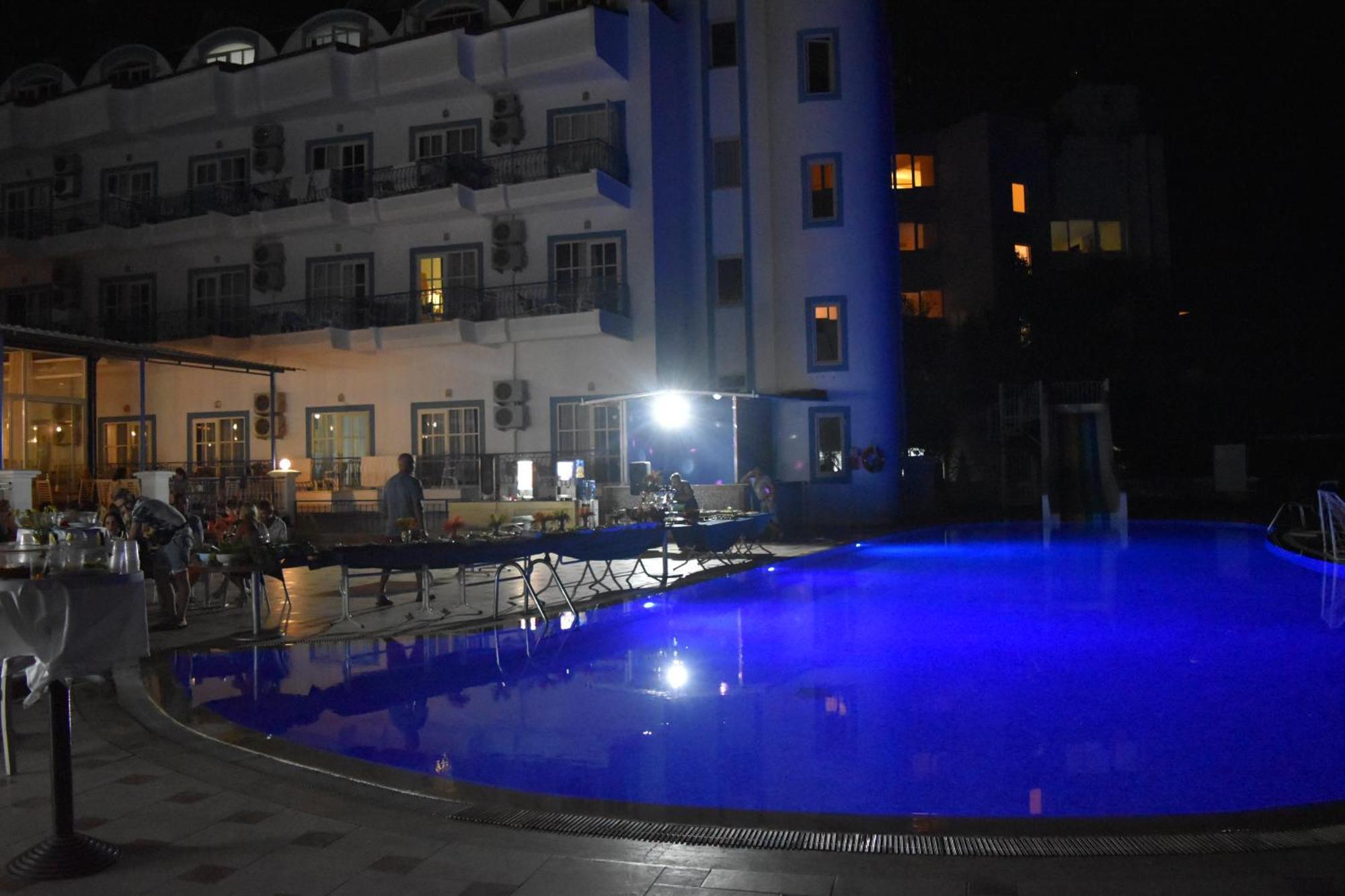 Hotel Ares Blue Kiris