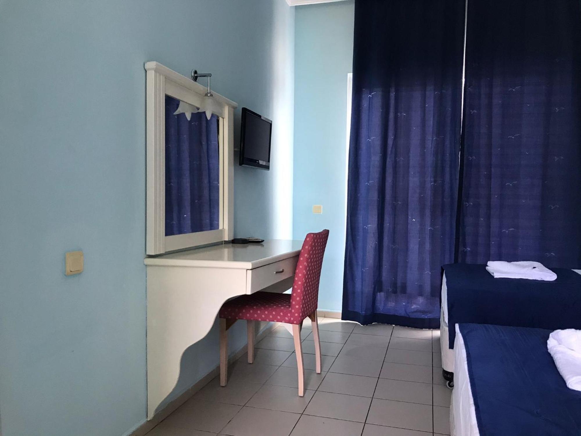 Hotel Ares Blue Kiris