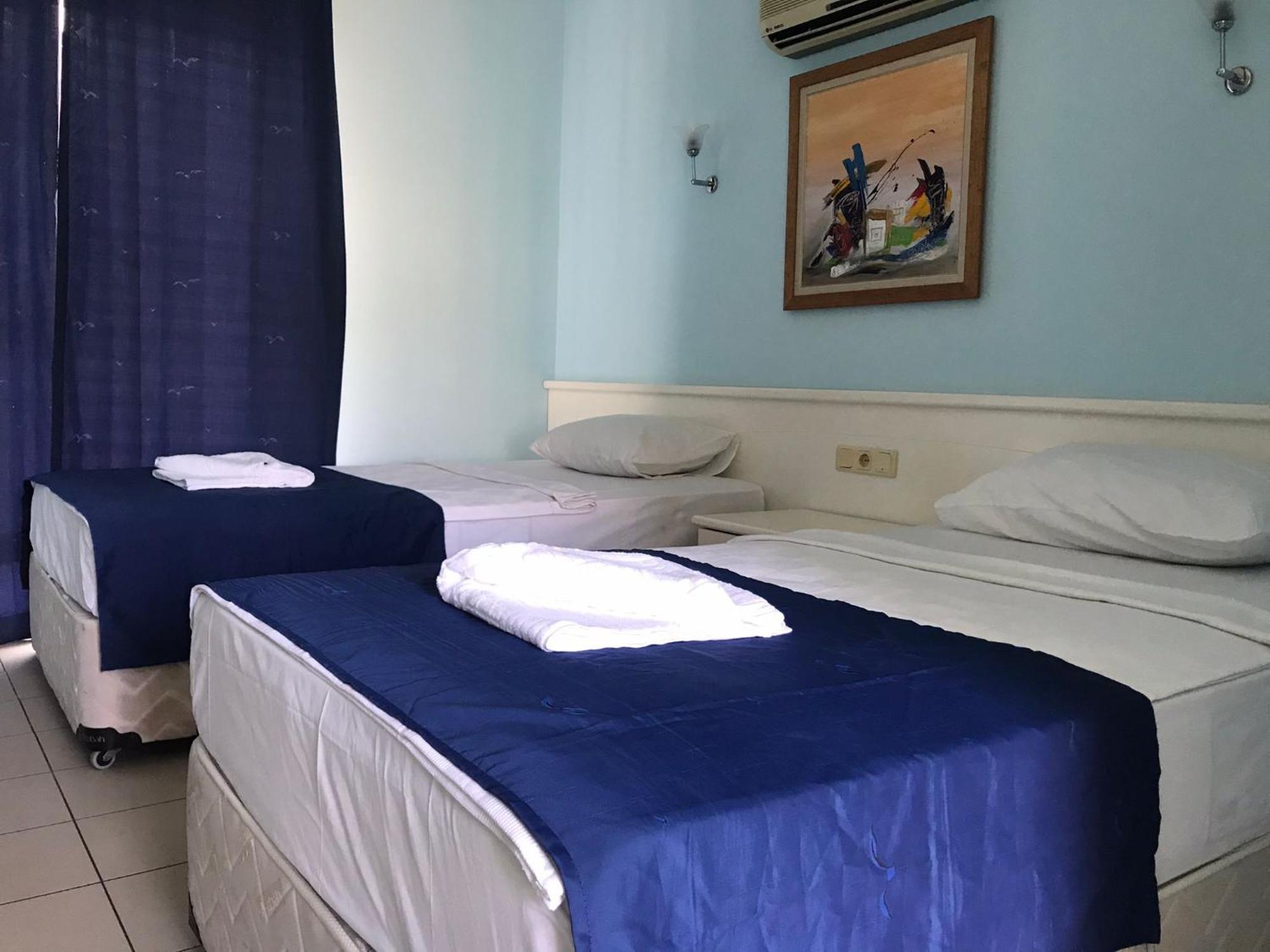Hotel Ares Blue Kiris