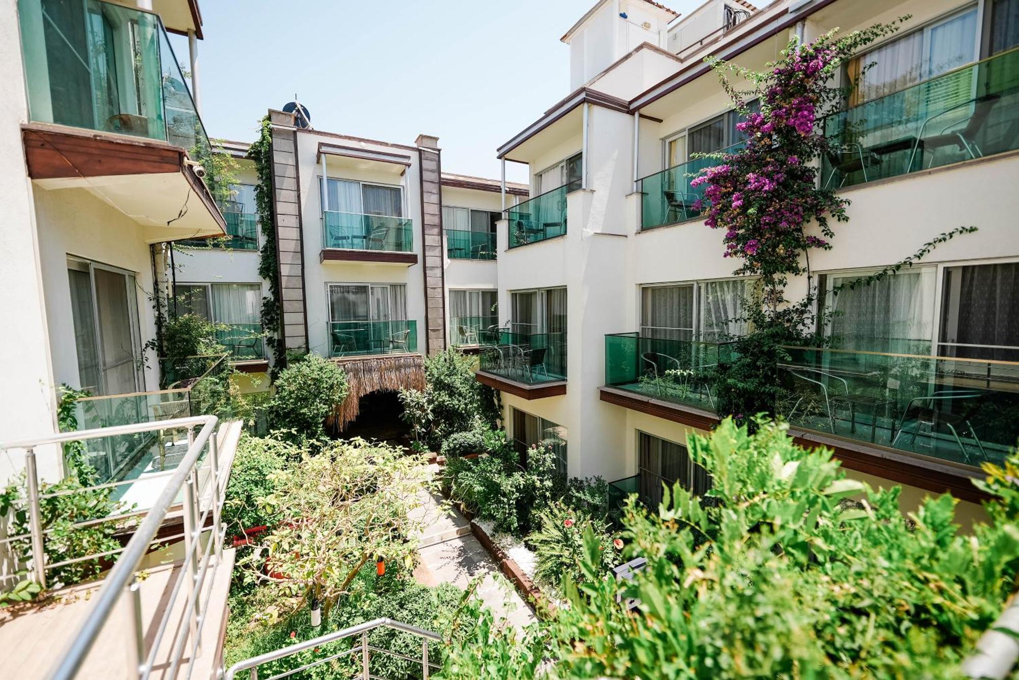 Marin-a & Hotel Turgutreis