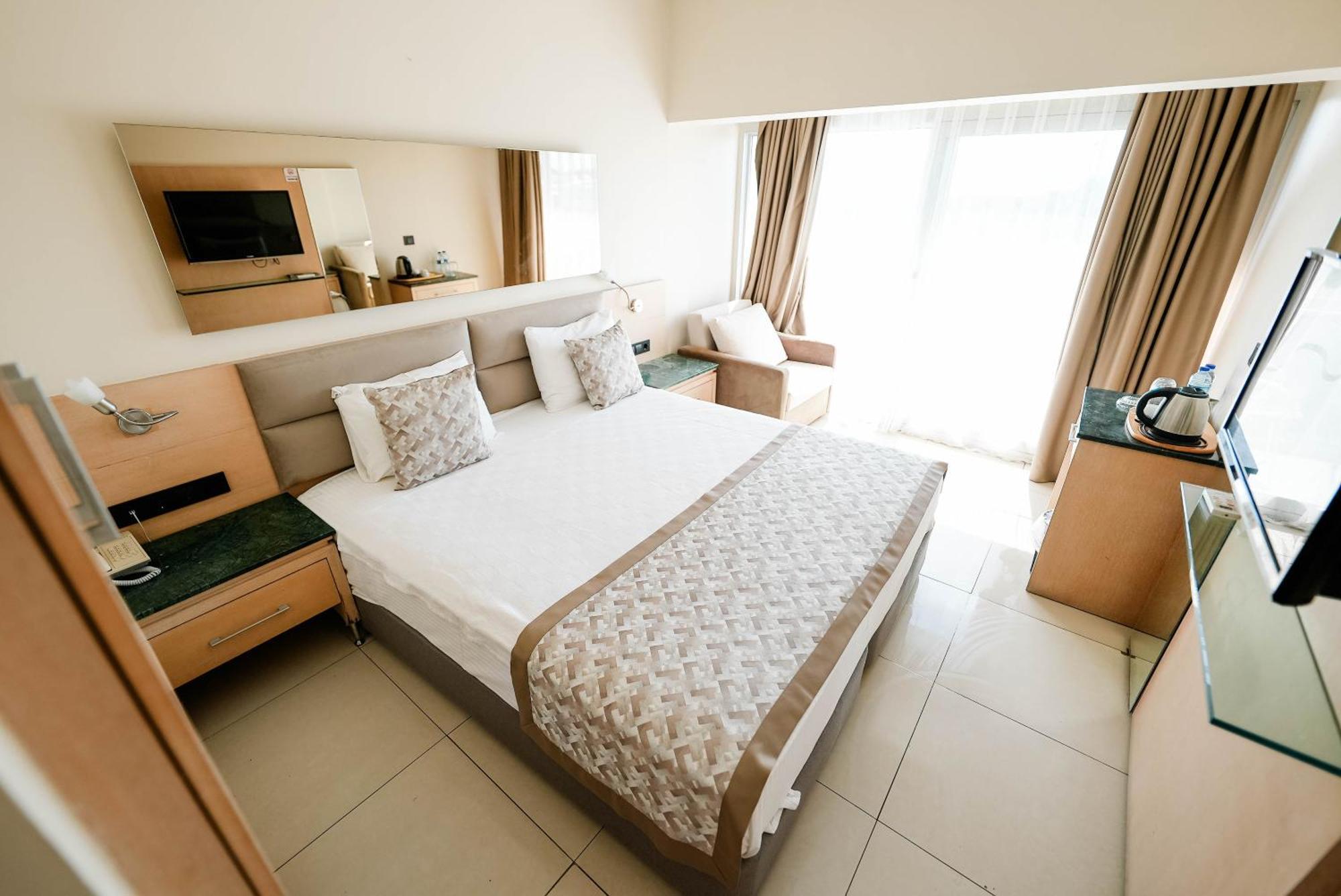 Marin-a & Hotel