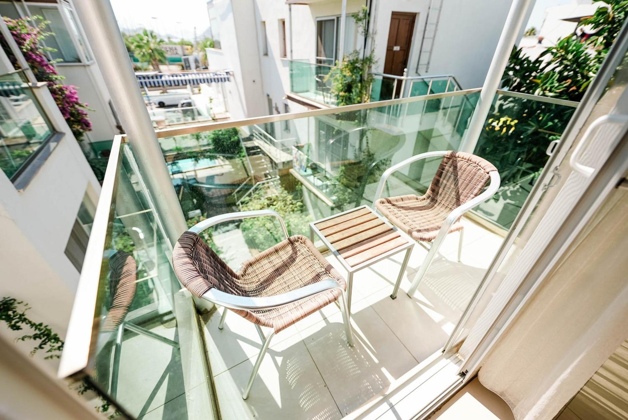 Marin-a & Hotel 3*