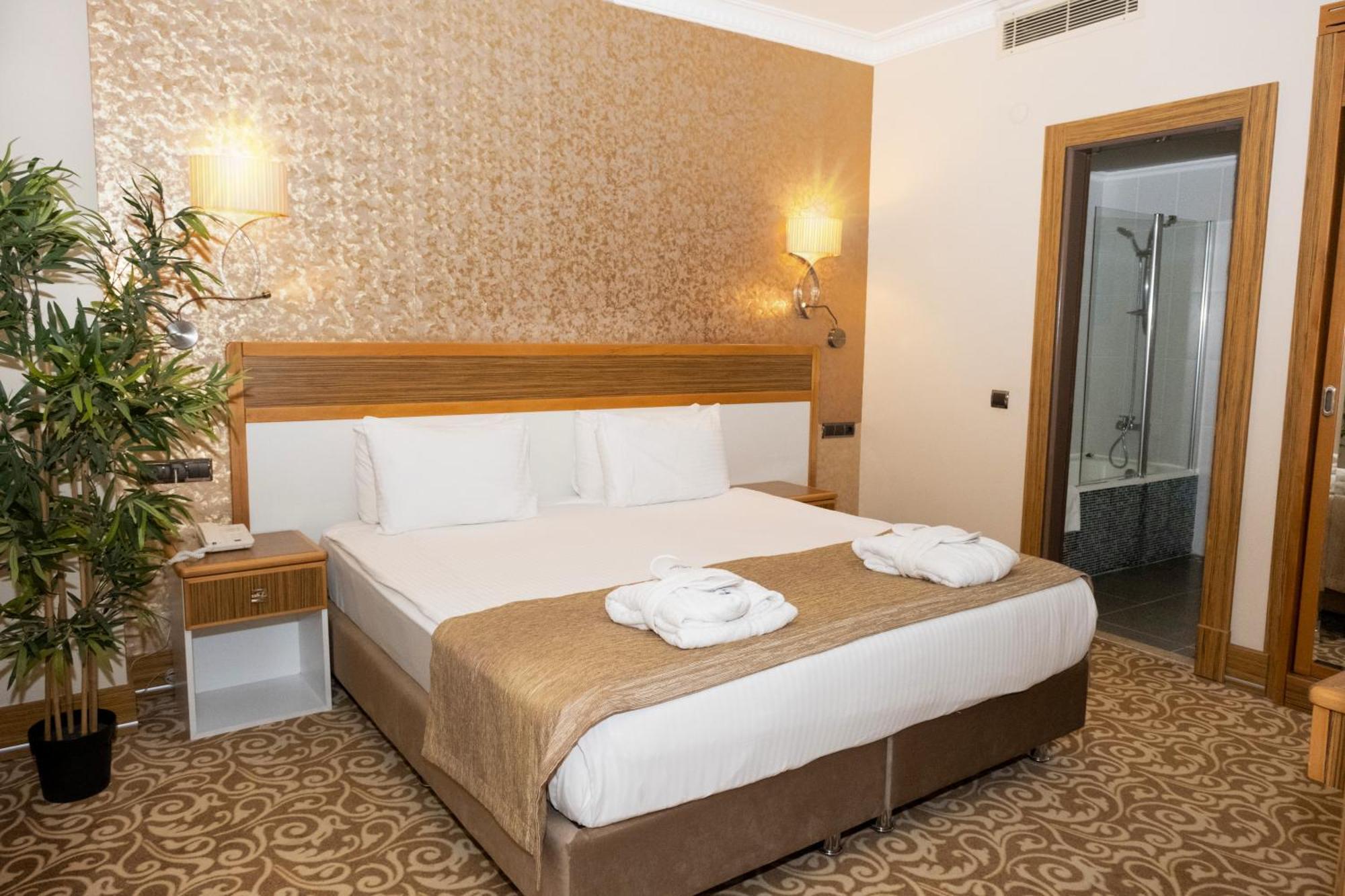 Euro Park Hotel 5*