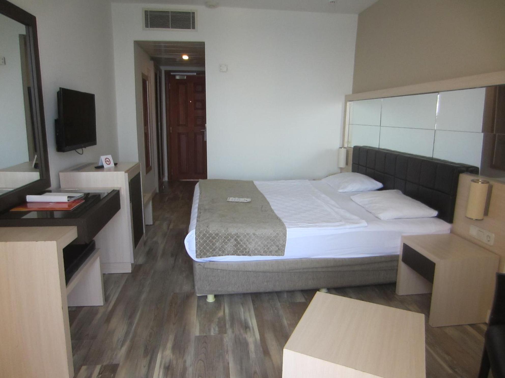Golden Lotus Kemer