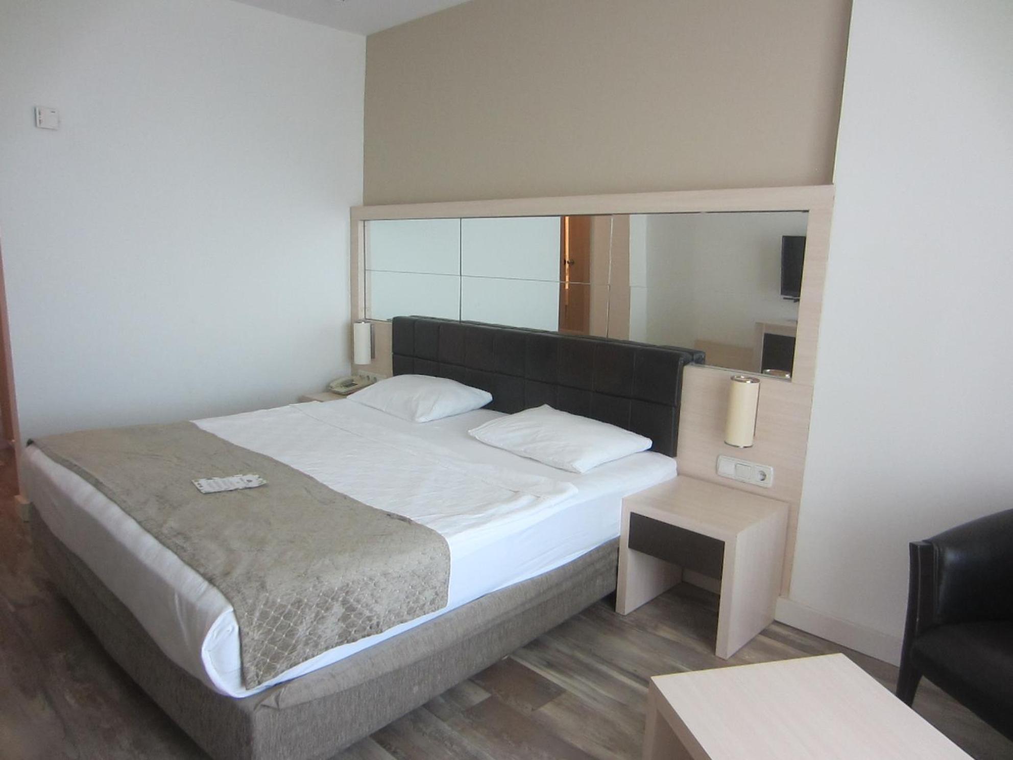 Golden Lotus Hotel