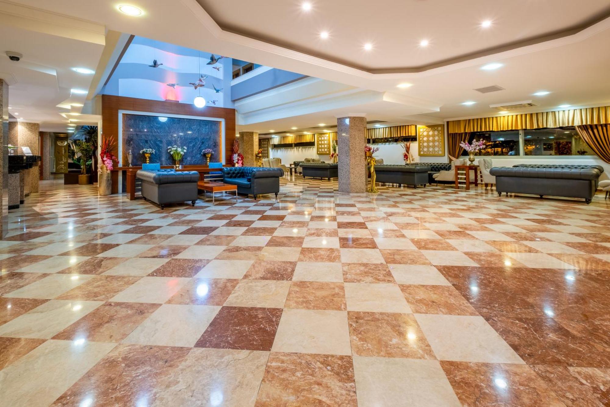 Hotel Fame 2*