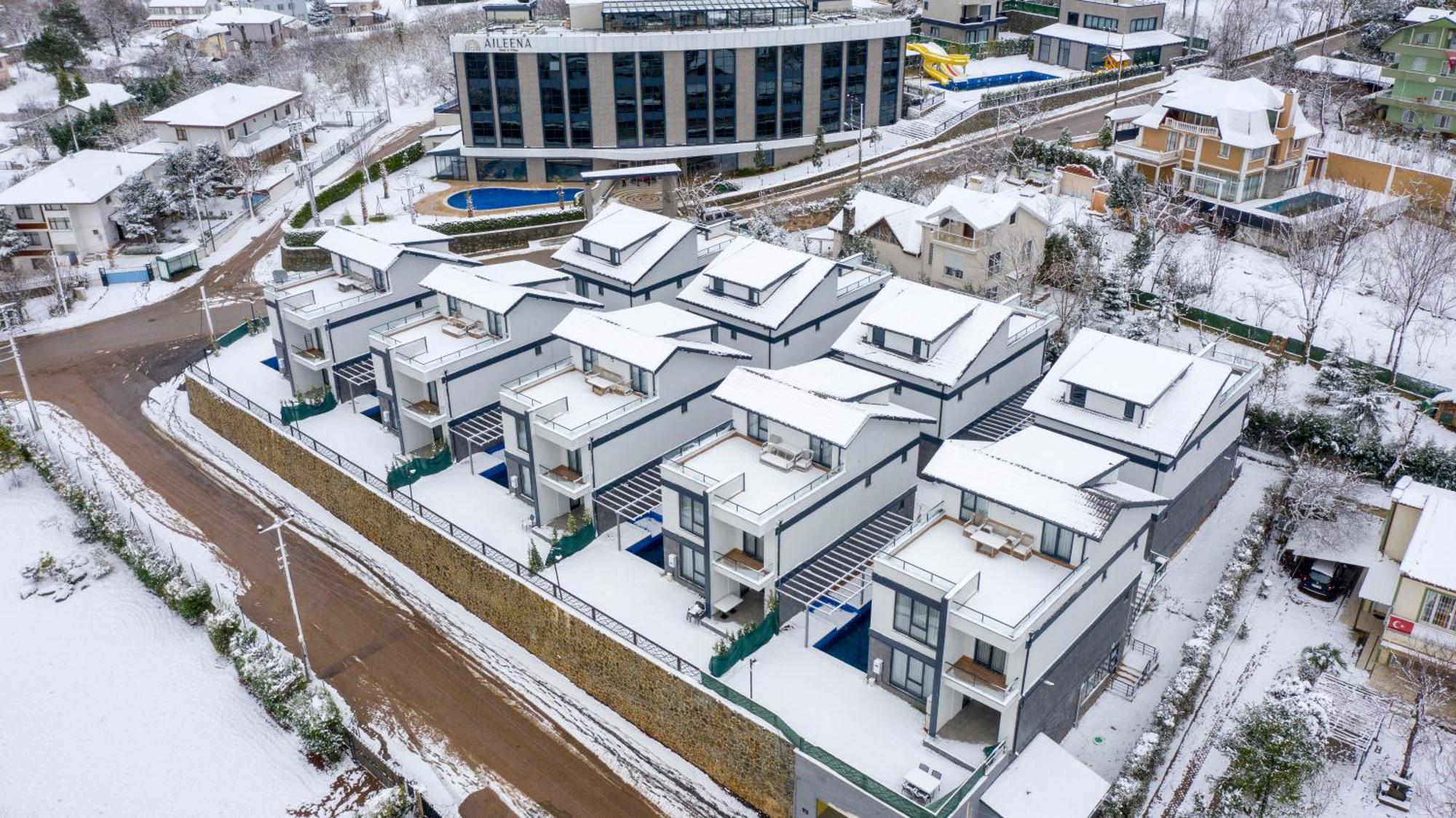 Hotel Aileena &