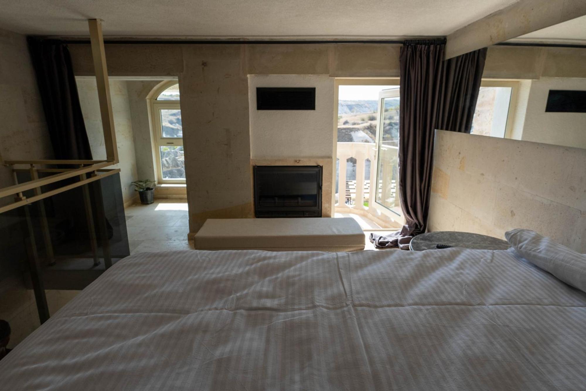 Hotel Be Still Alexa Smart Luxury Escape Adults Only