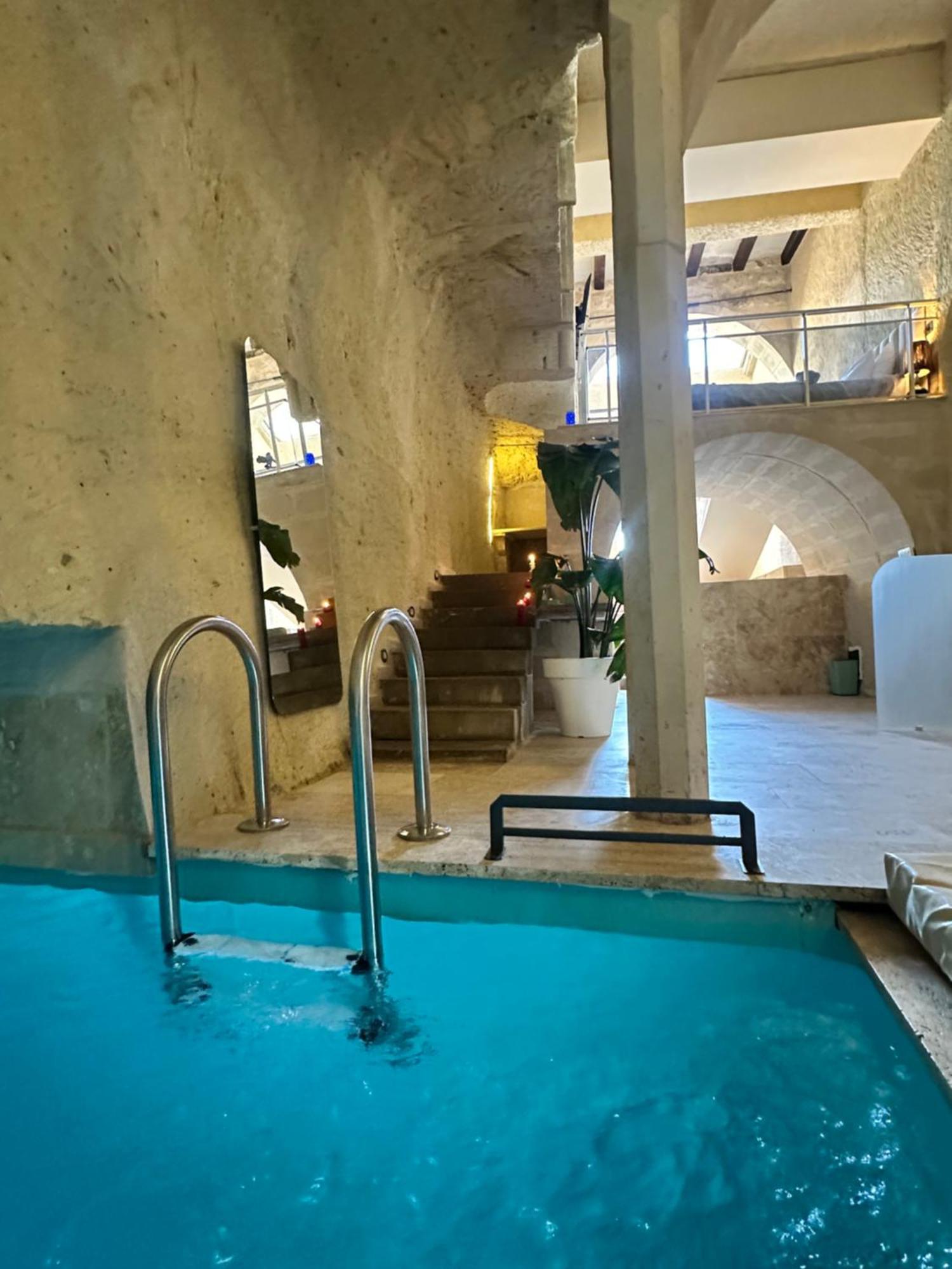 Be Still Alexa Smart Luxury Escape Adults Only *