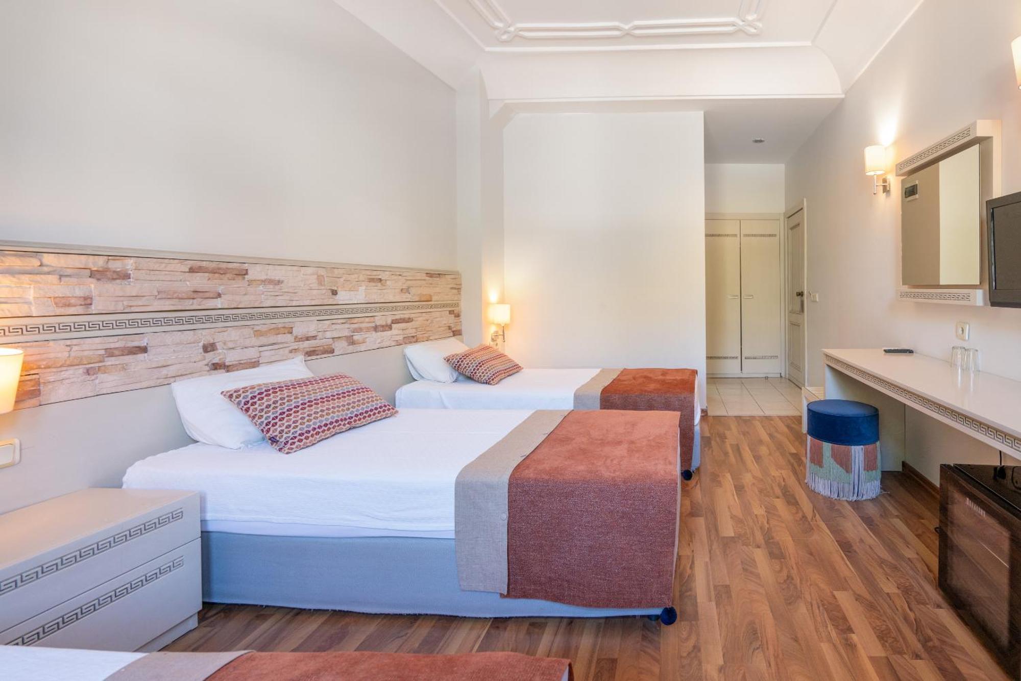 Aspen Kaleici Hotel 4*