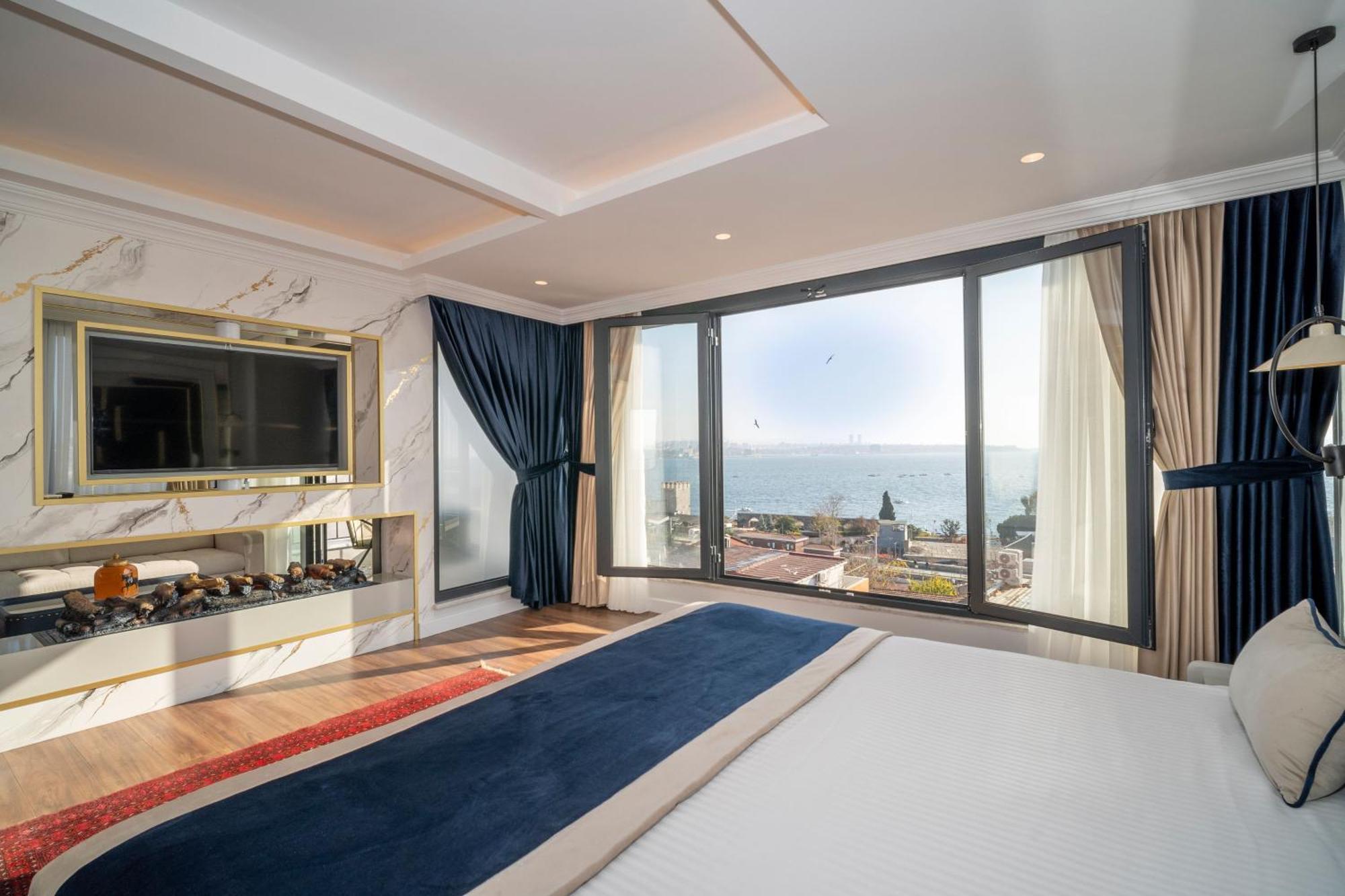 The Byzantium & Hotel 4*