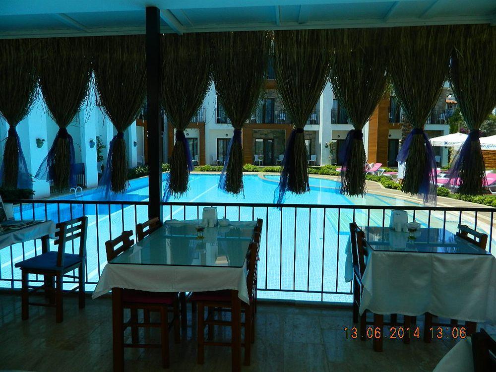 Liona & Gundogan (Bodrum)