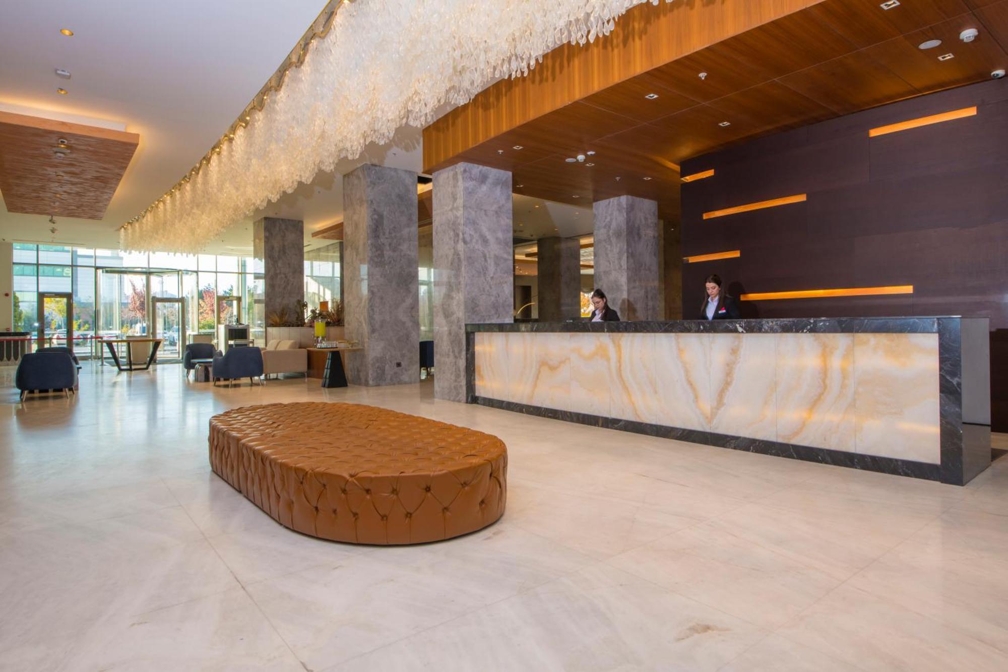 Hotel Crowne Plaza By Ihg 5*