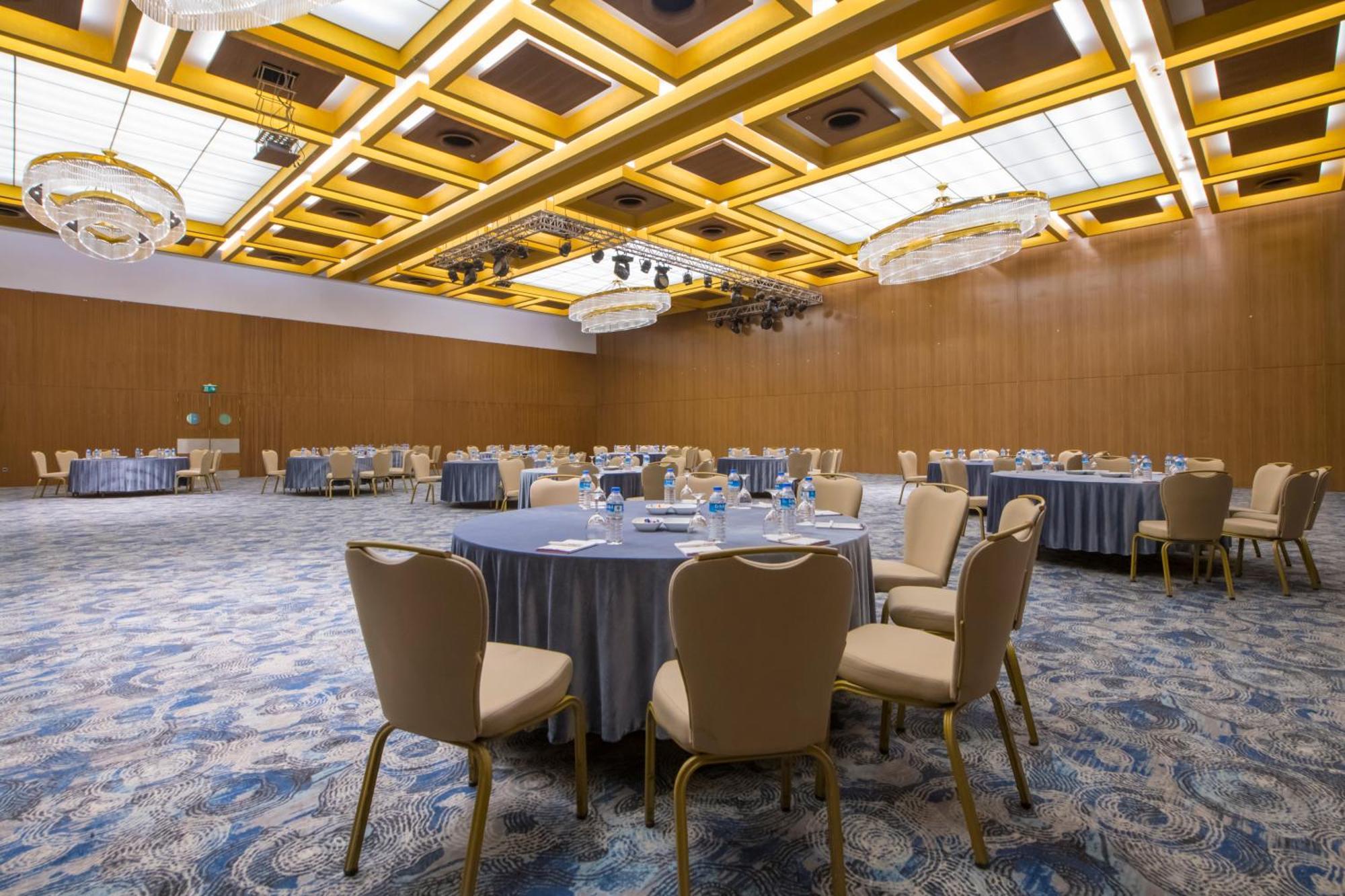 Hotel Crowne Plaza By Ihg