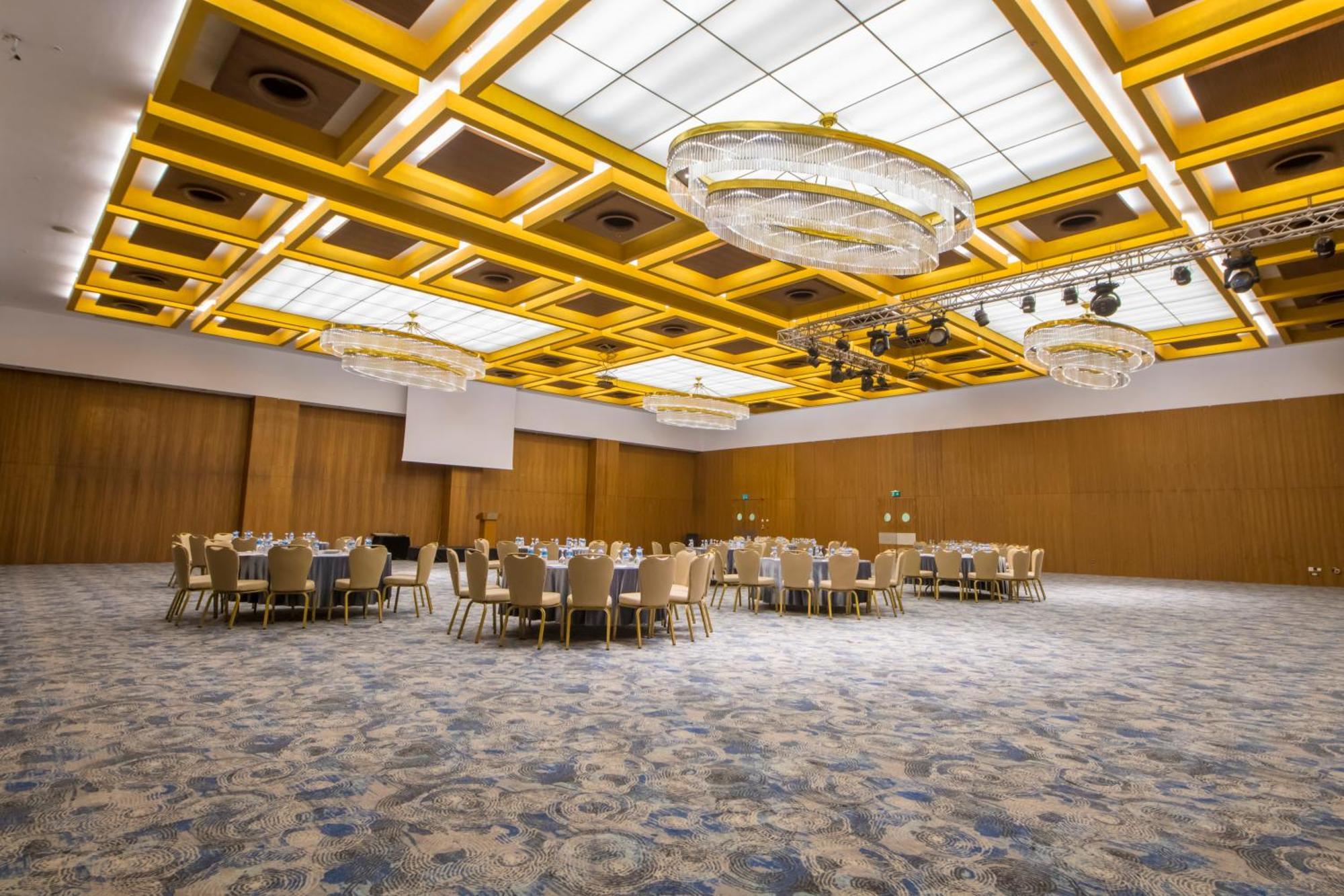 Hotel Crowne Plaza By Ihg 5*