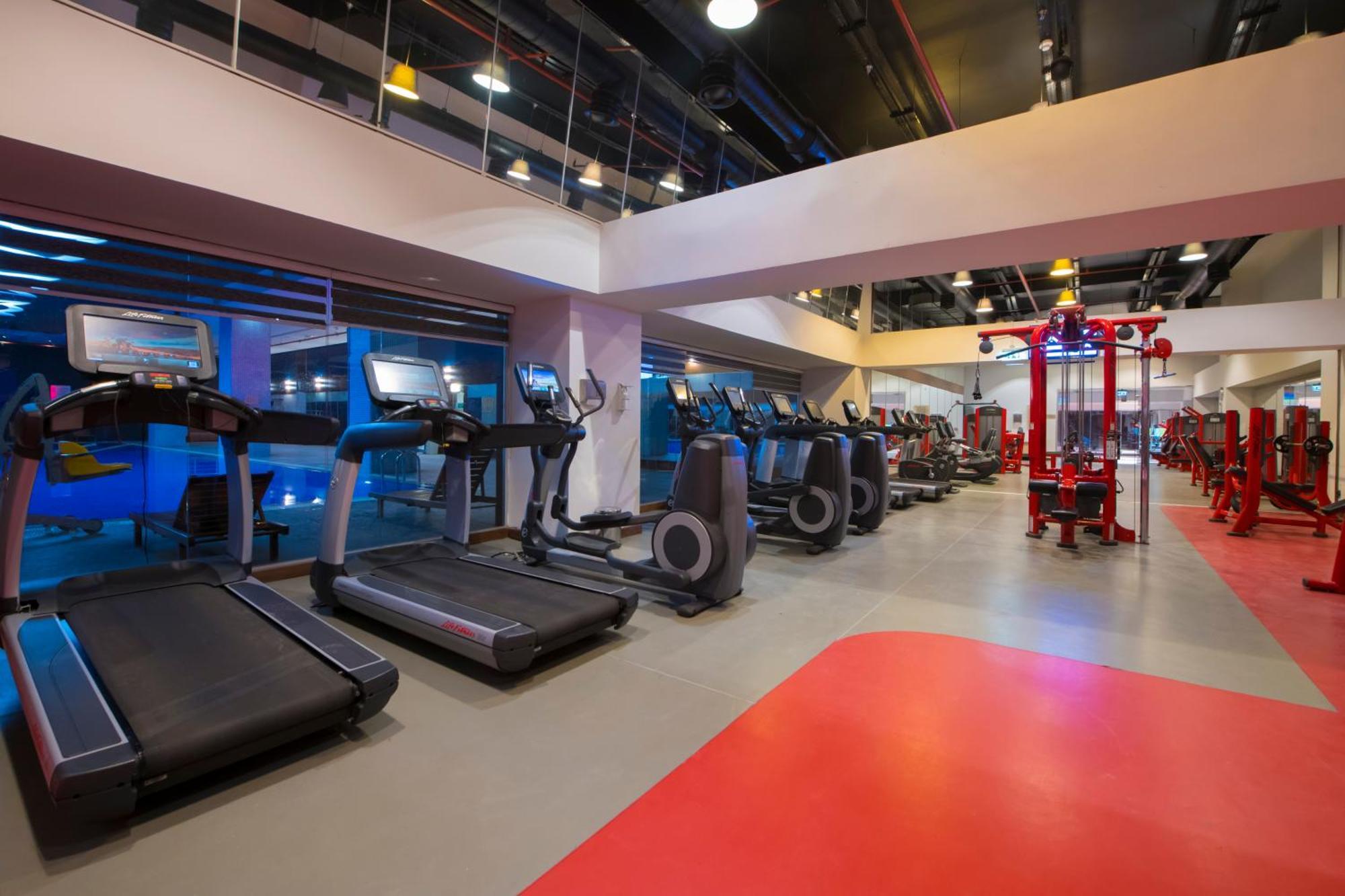 Crowne Plaza By Ihg Hotel 5*