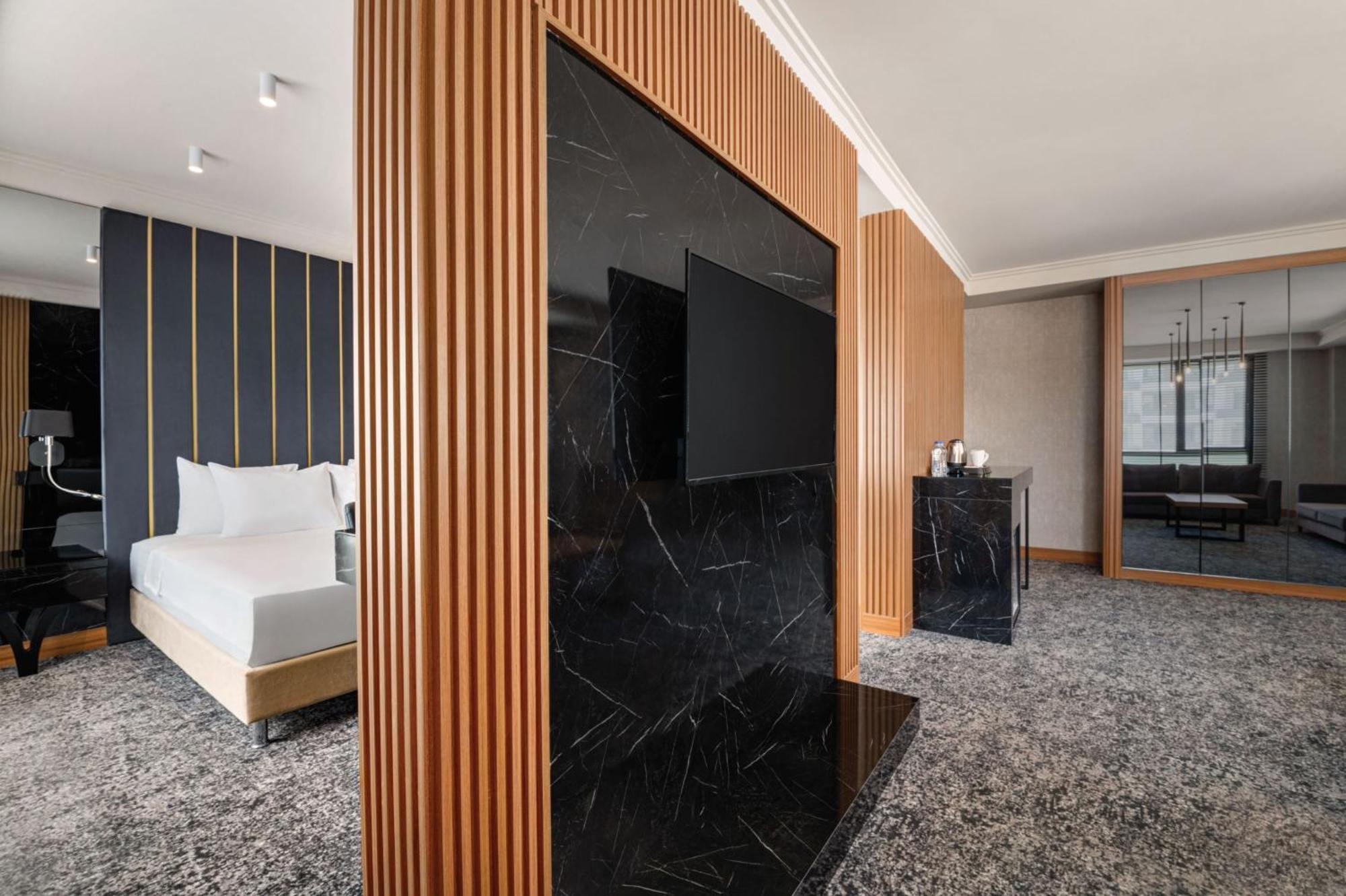 Ramada By Wyndham