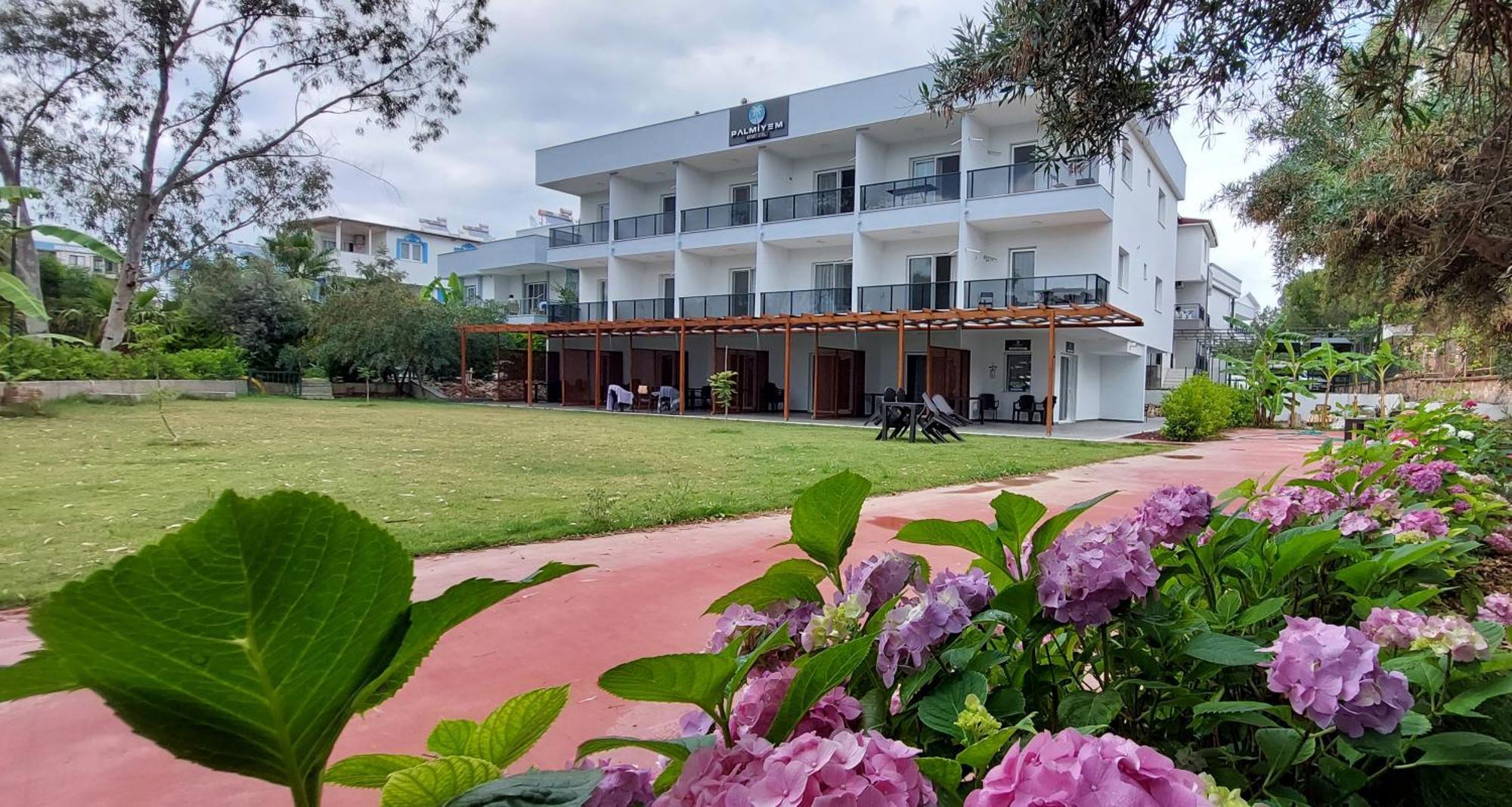Aparthotel Palmiyem *
