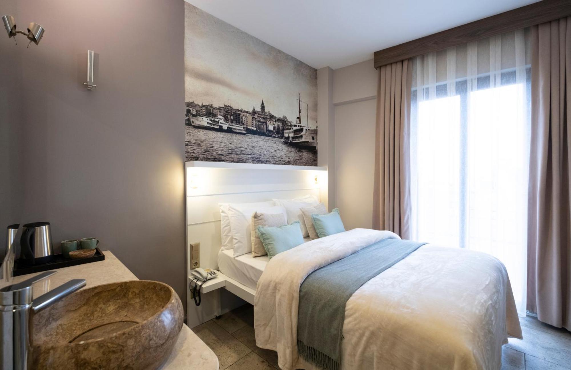 The Pera Hotel
