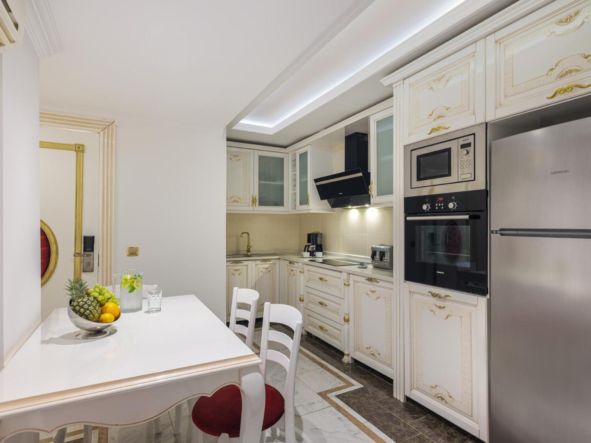 Adin Resort 5*