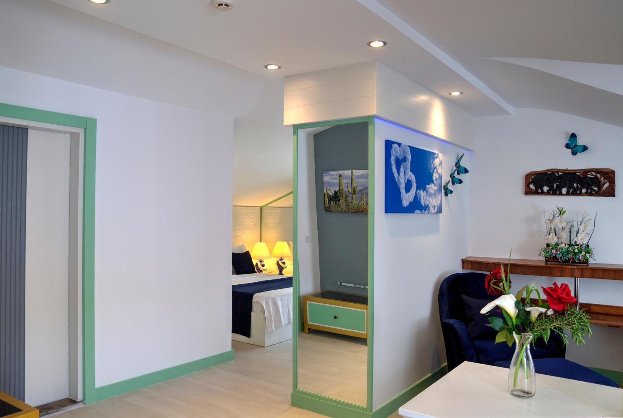 Sea View Hotel 3*