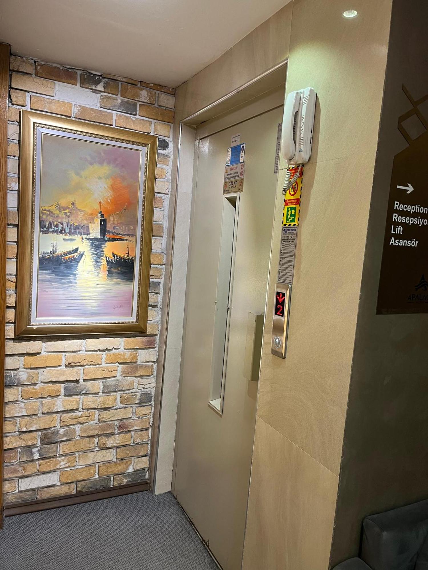 No 139 Aparthotel 3*