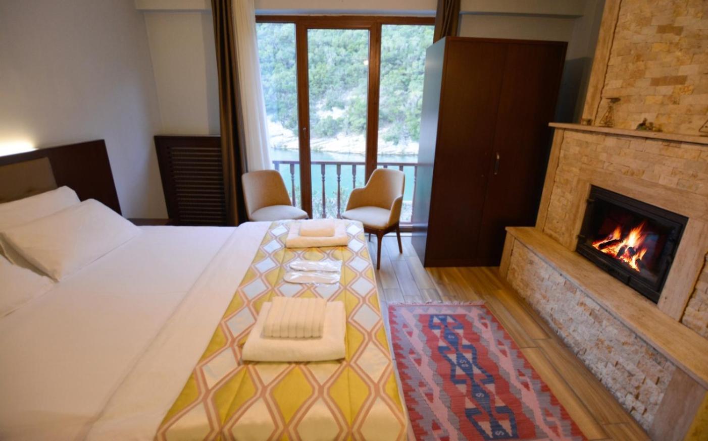 Hill River Agva (Marmara)