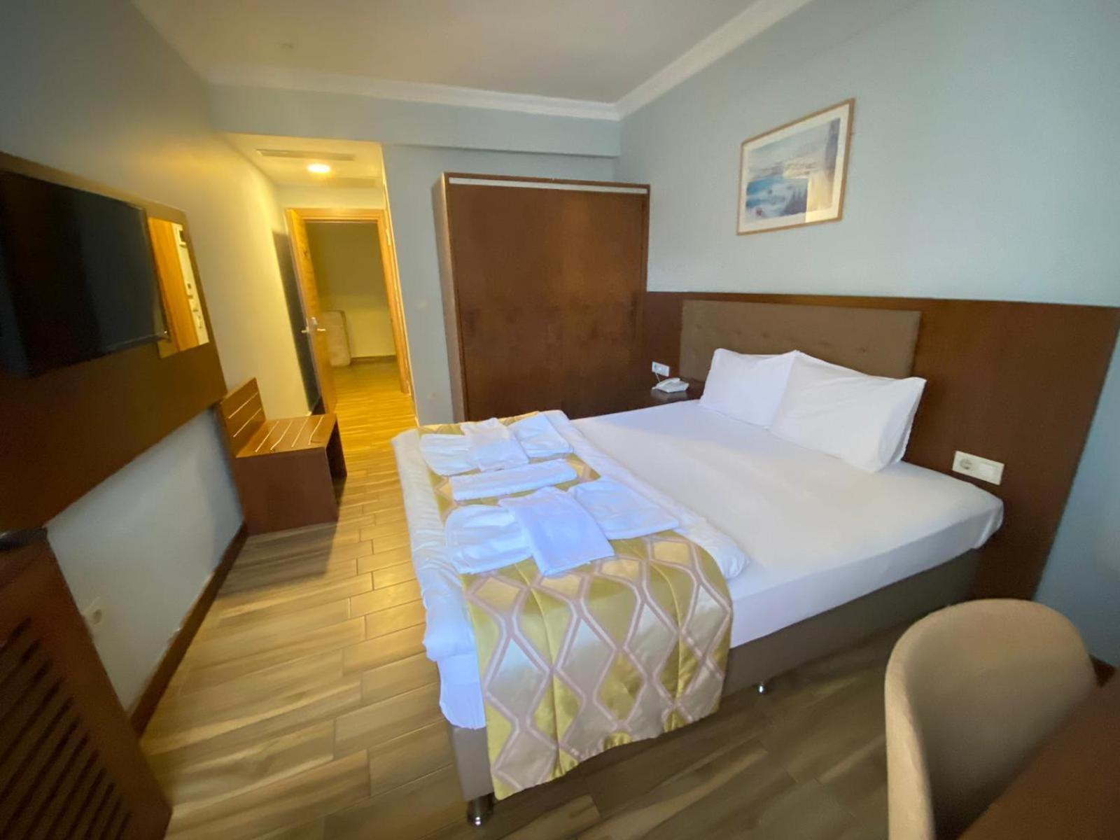 Hotel Hill River