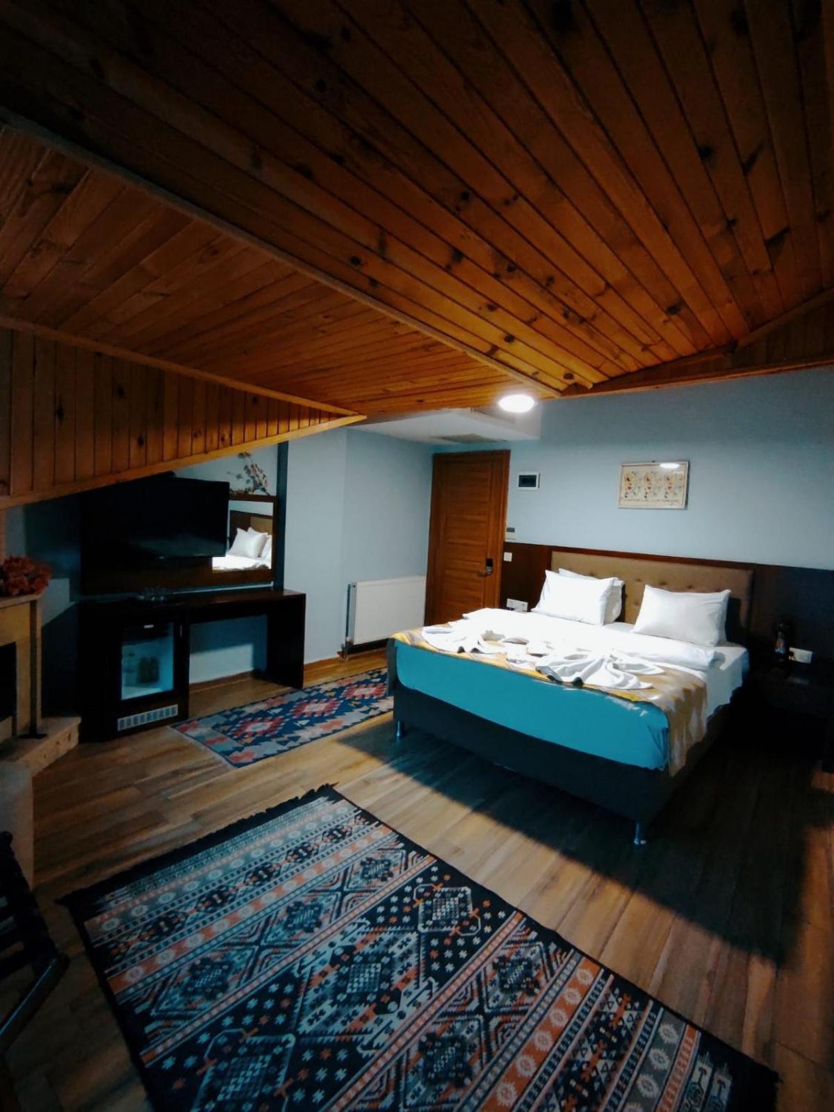Hotel Hill River 3*
