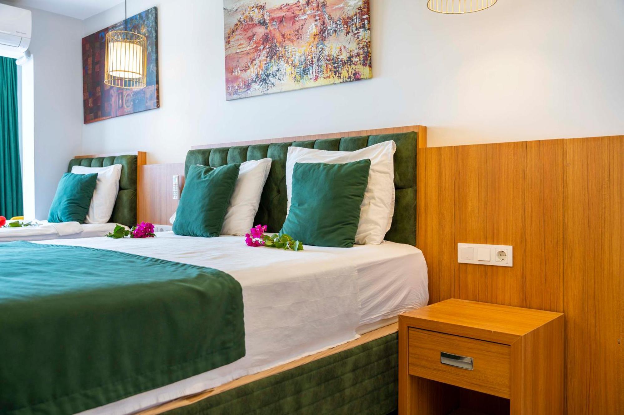 Mogons Exclusive Kalkan