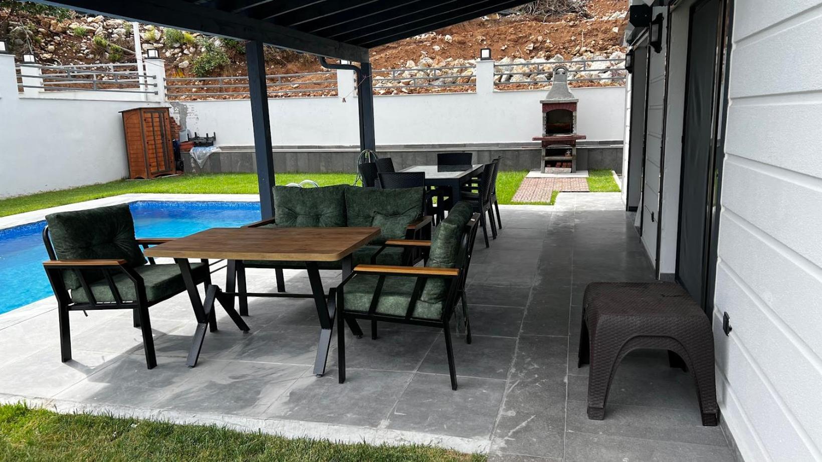 Villa Black Pearl Turunc *