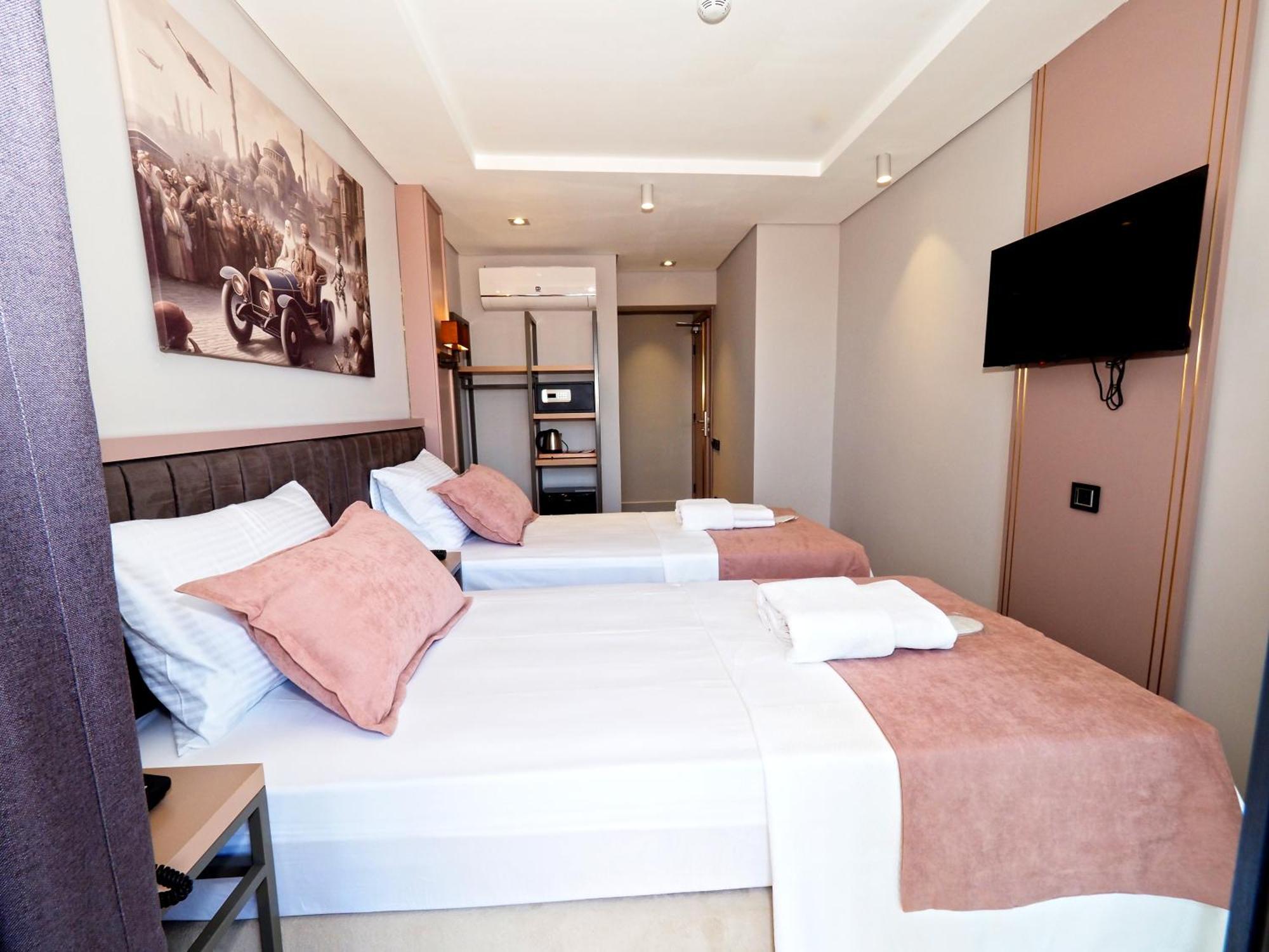 Premium Old Hotel