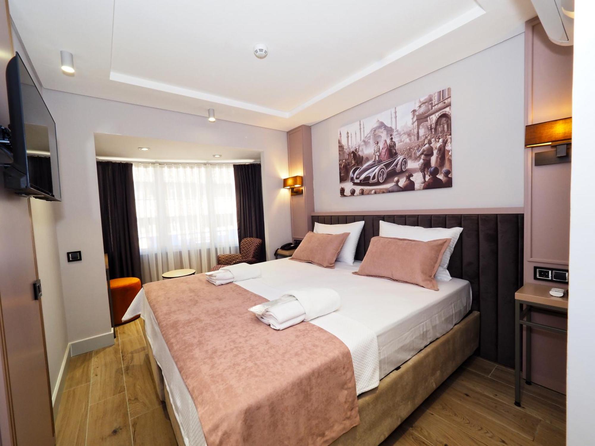Premium Old Hotel