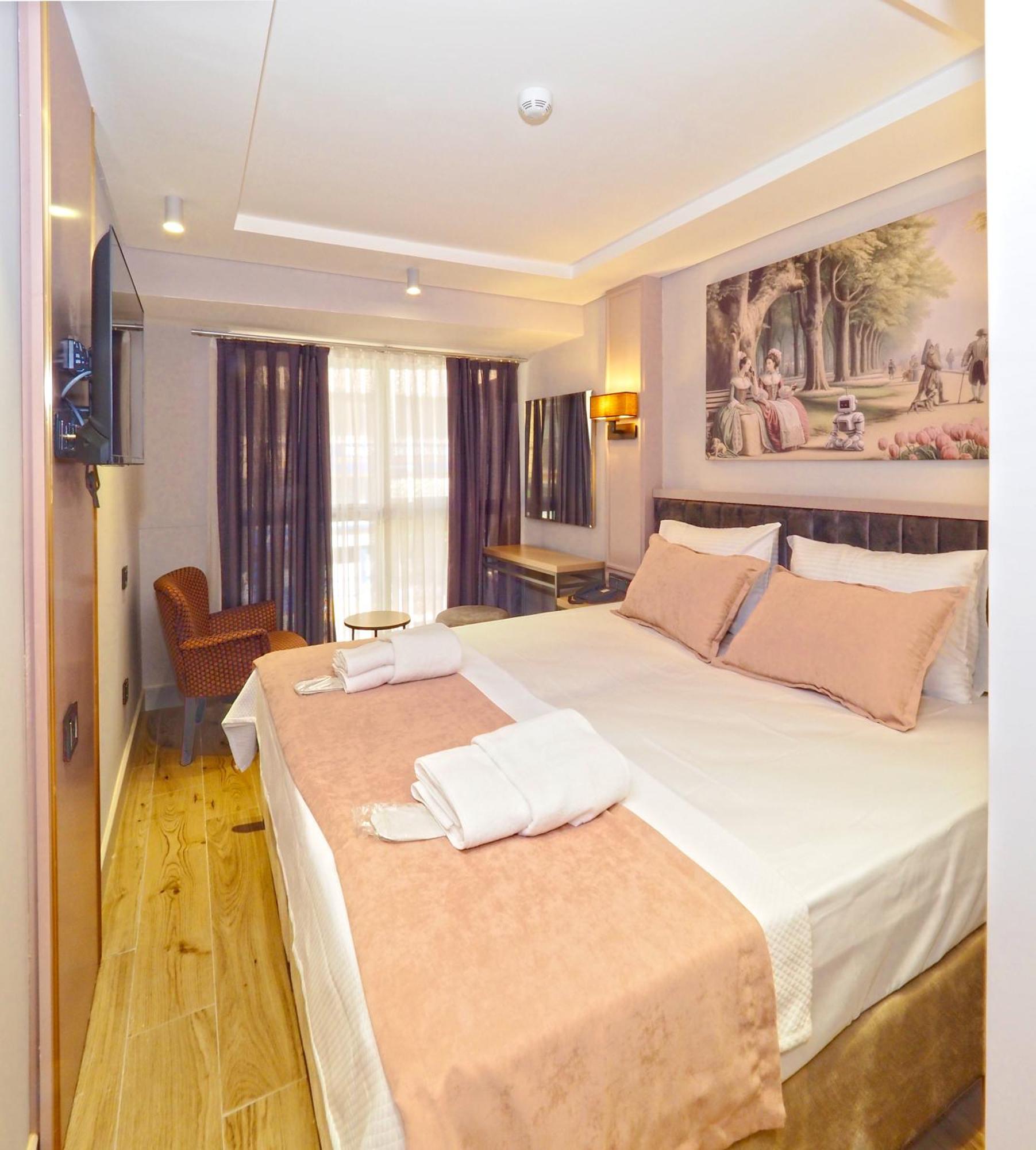 Premium Old Hotel 3*