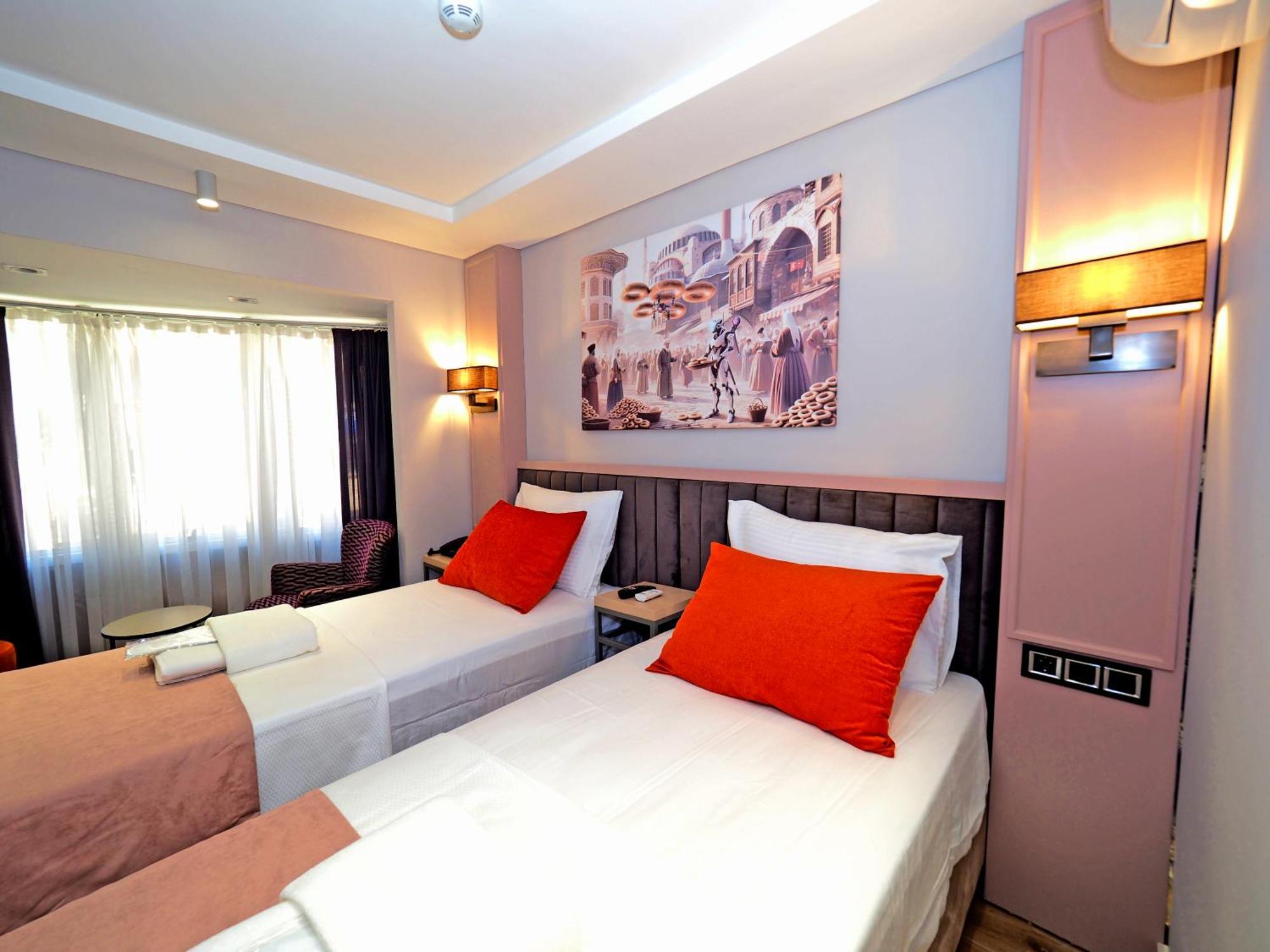 Premium Old Hotel 3*