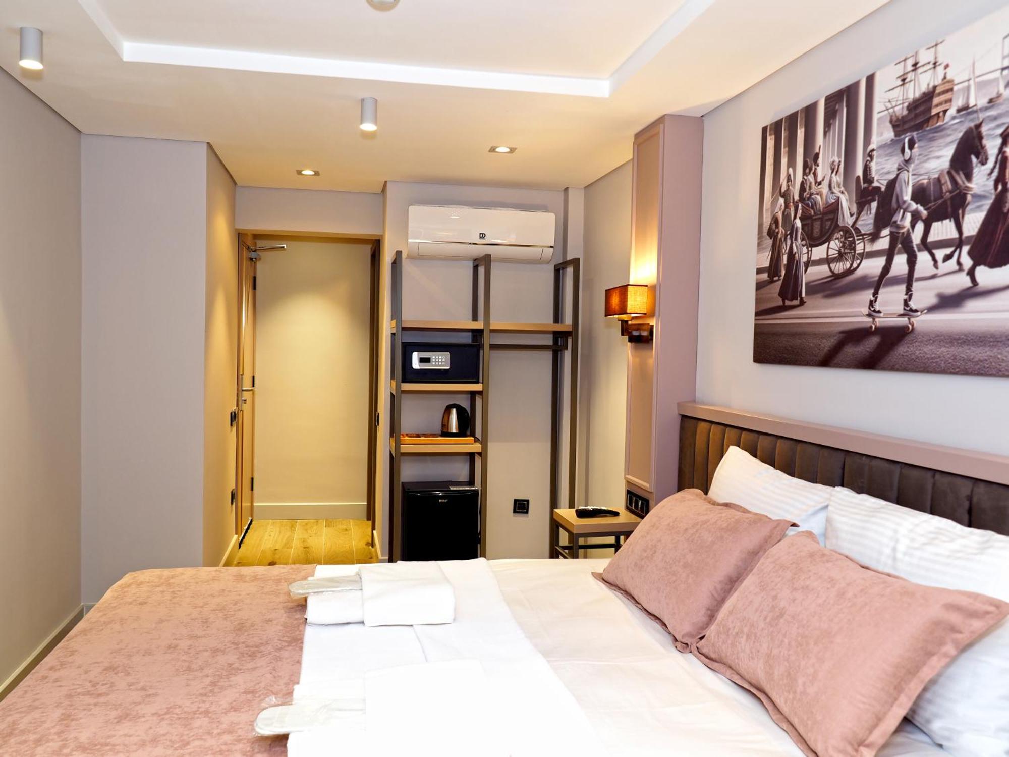 Hotel Premium Old 3*