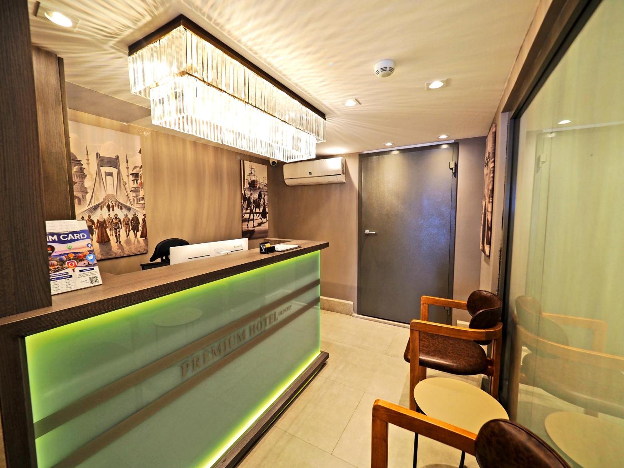 Premium Old Hotel