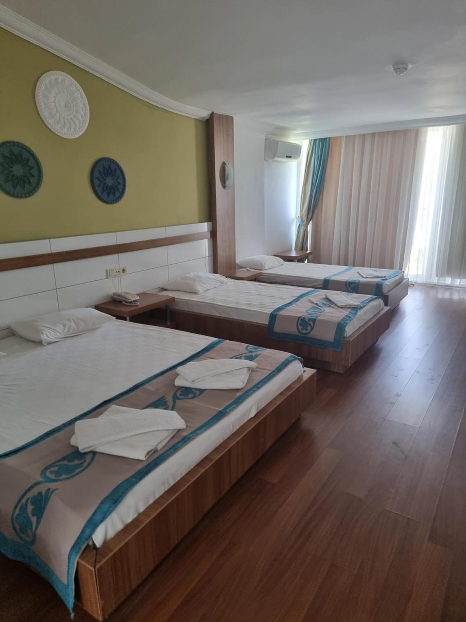 Luca Hotel 4*
