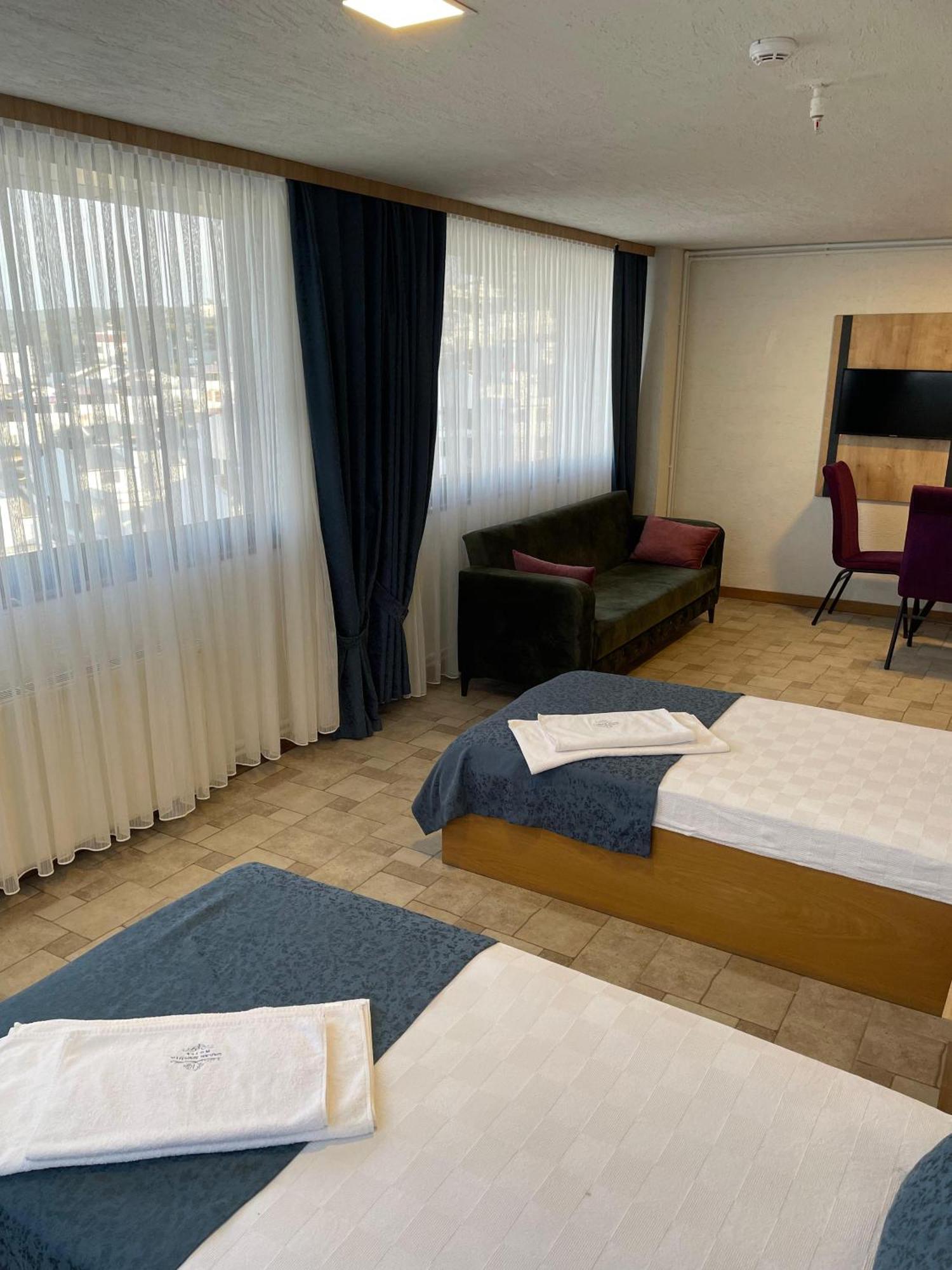 Grand Rimedya Hotel *
